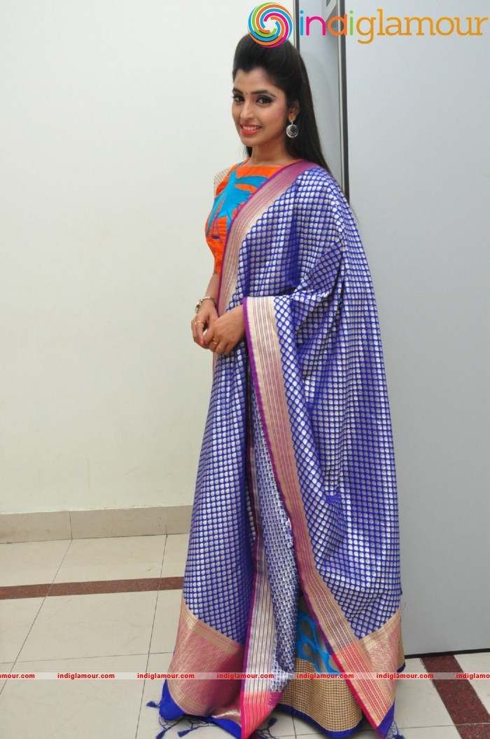 Syamala Actress hd photo