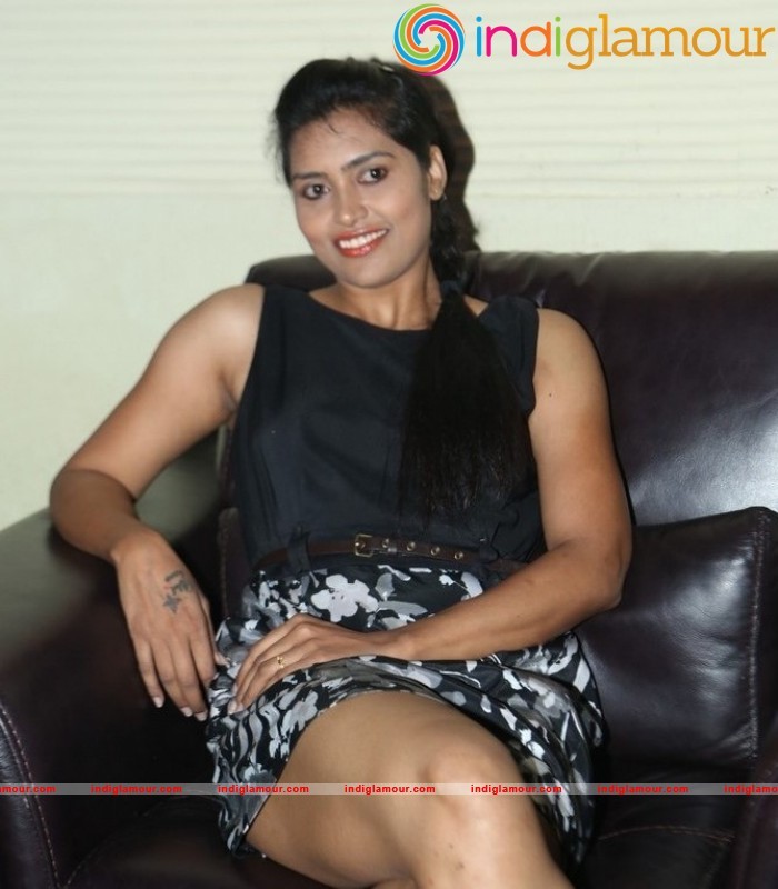 Sravanthi Actress hd photo