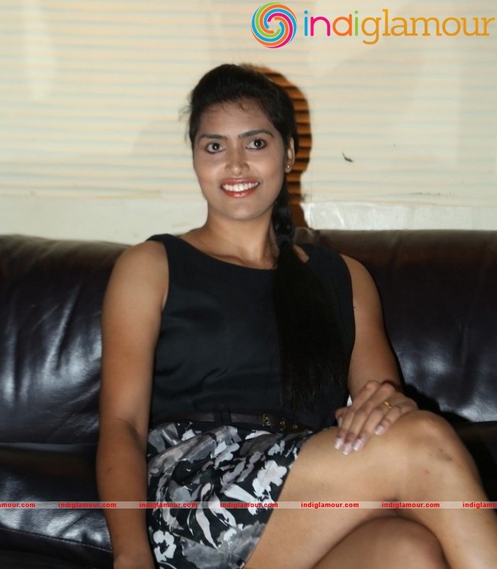 Sravanthi Actress hd photo