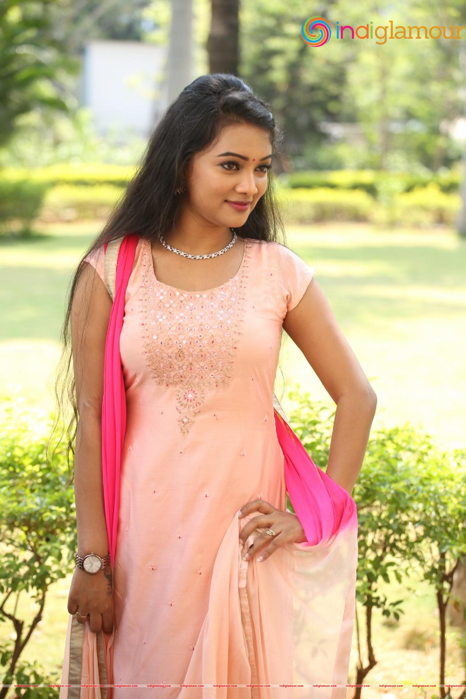 Nainisha Actress hd photo