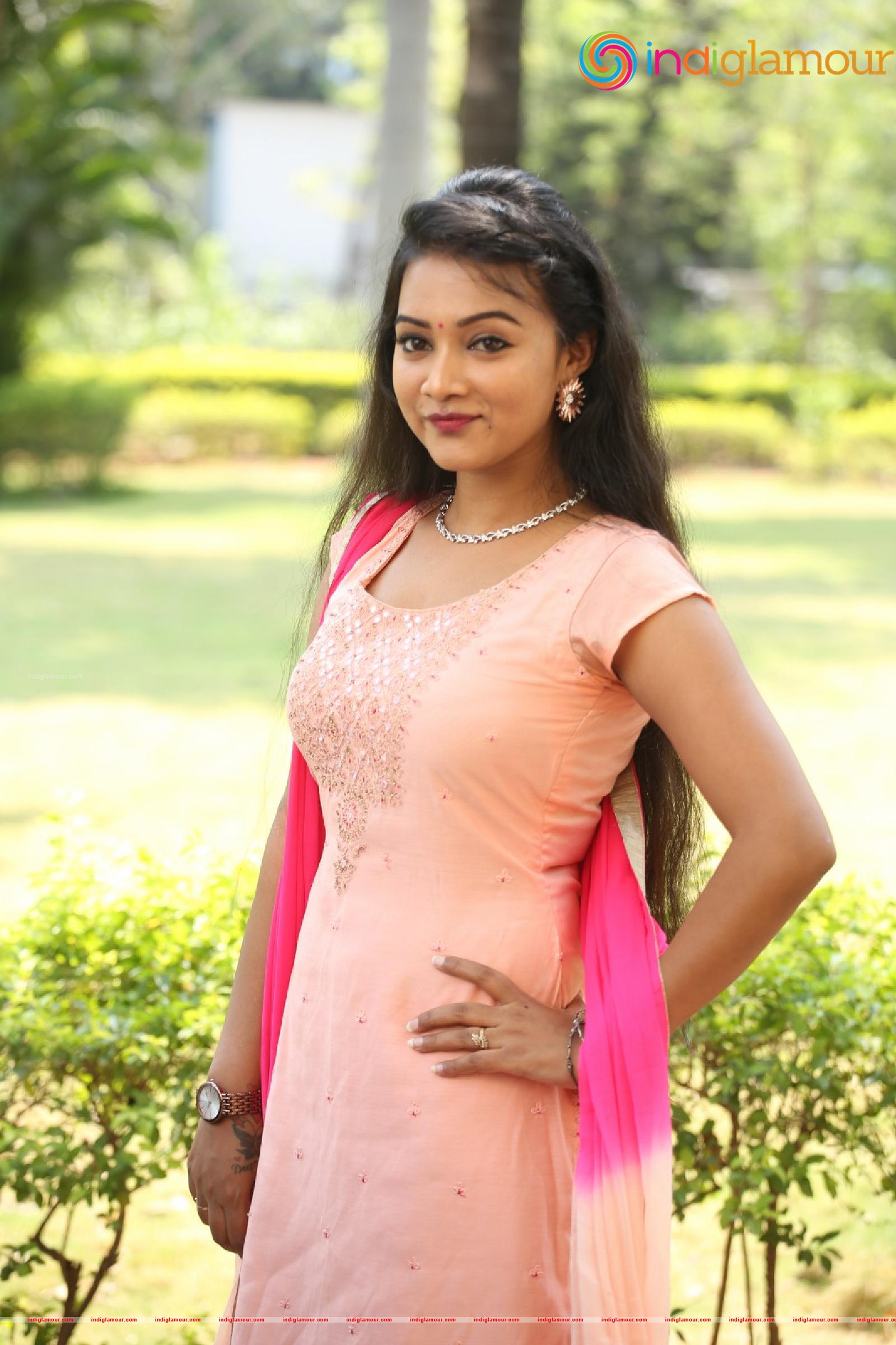 Nainisha Actress hd photo