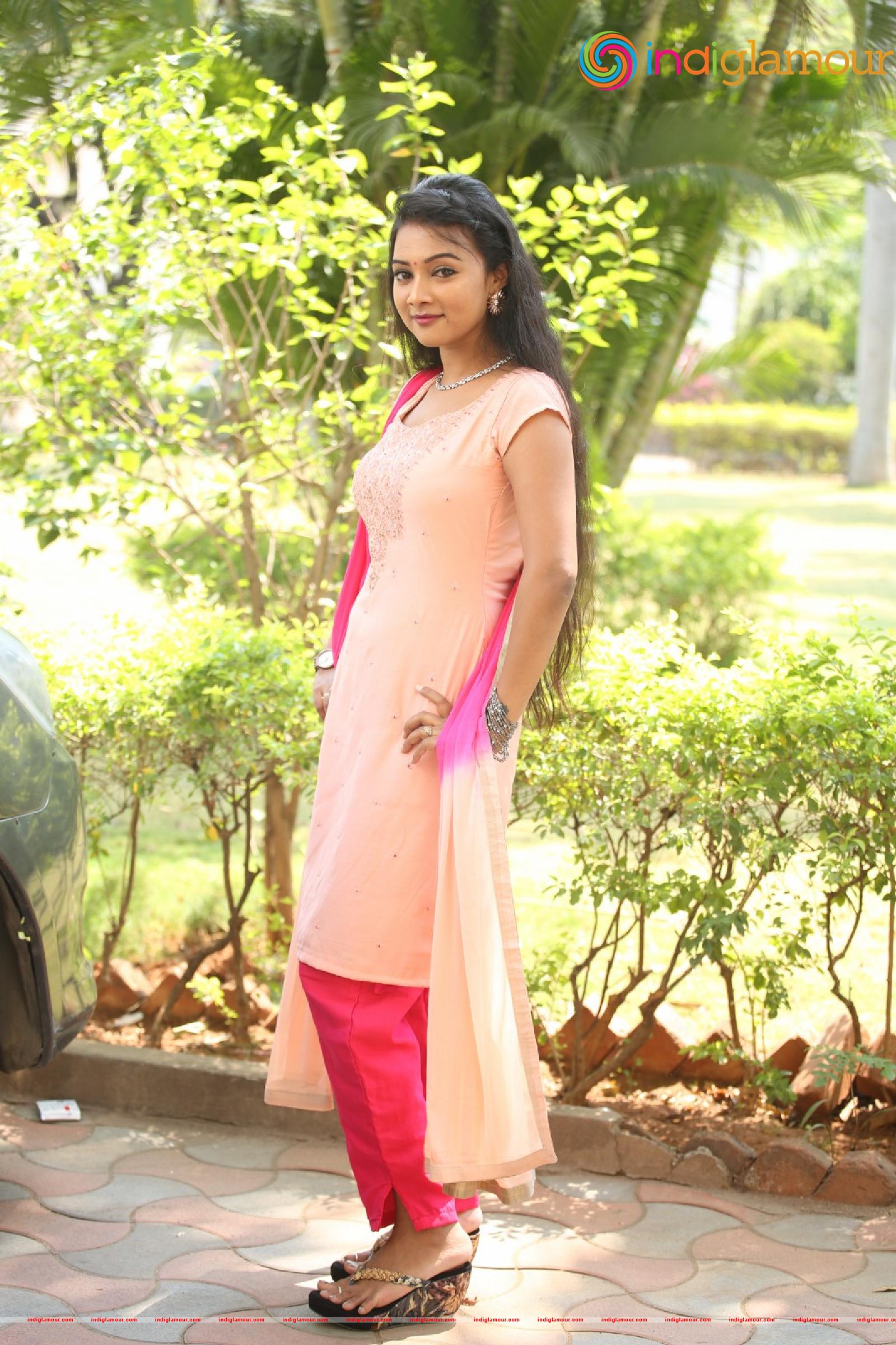 Nainisha Actress hd photo