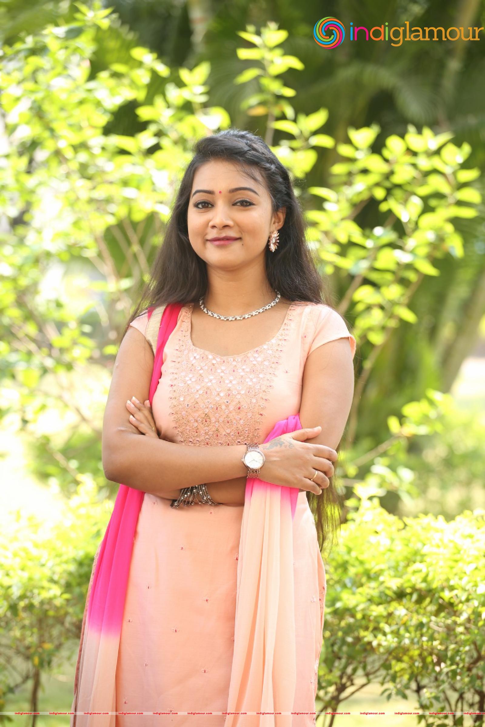 Nainisha Actress hd photo