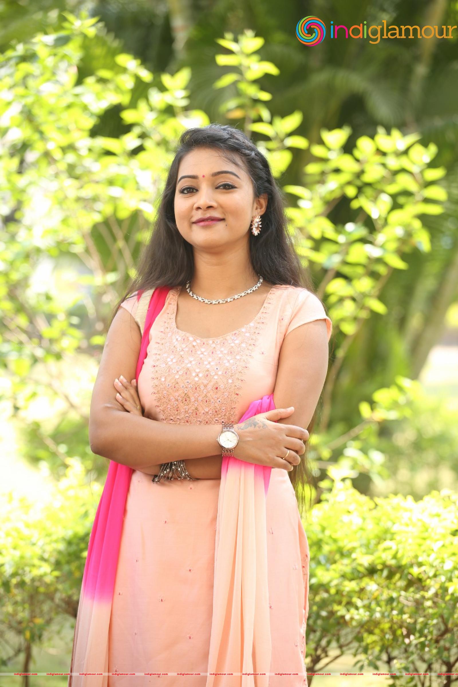 Nainisha Actress hd photo