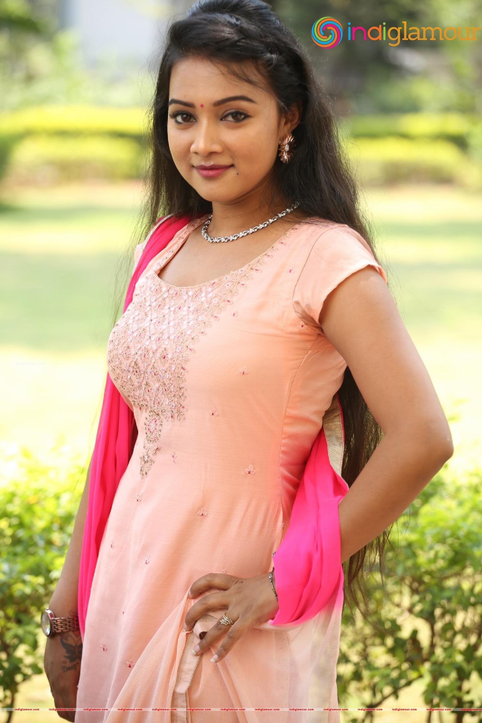 Nainisha Actress hd photo