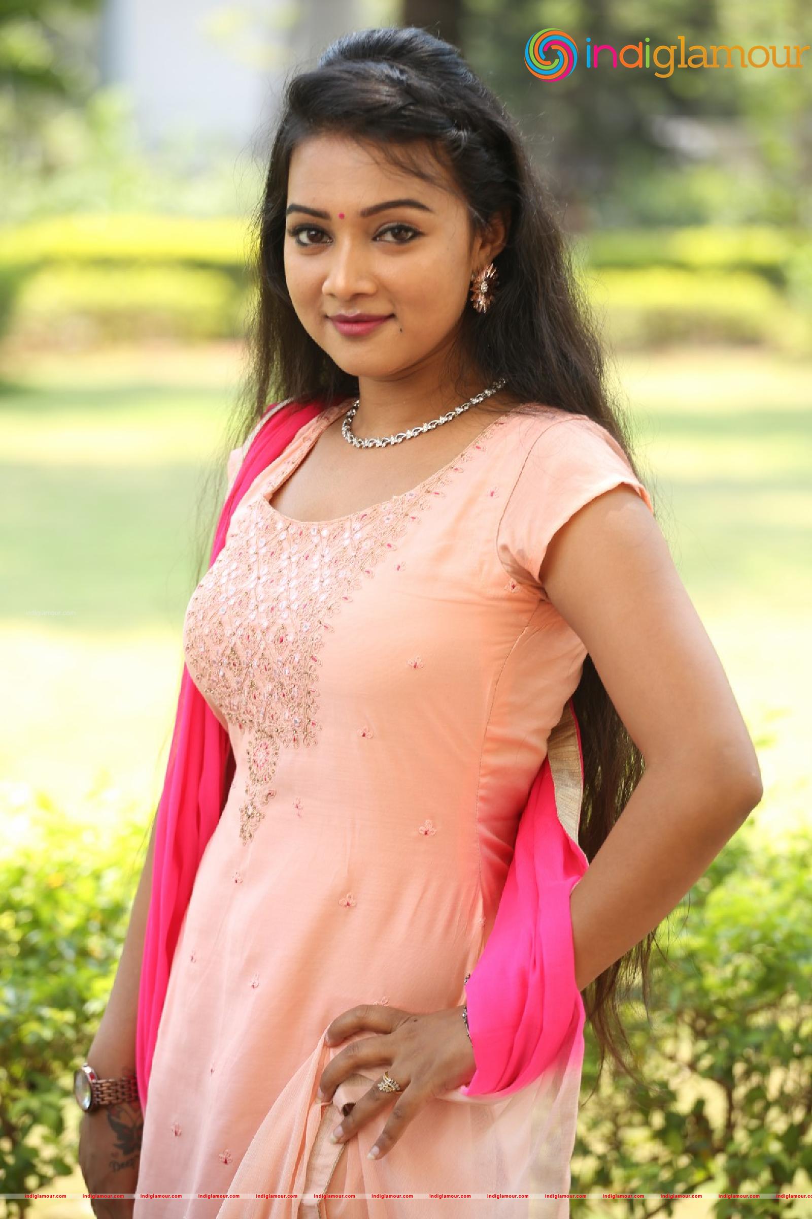 Nainisha Actress hd photo