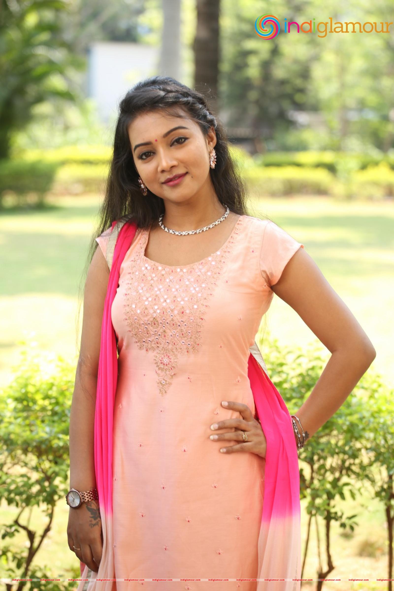 Nainisha Actress hd photo