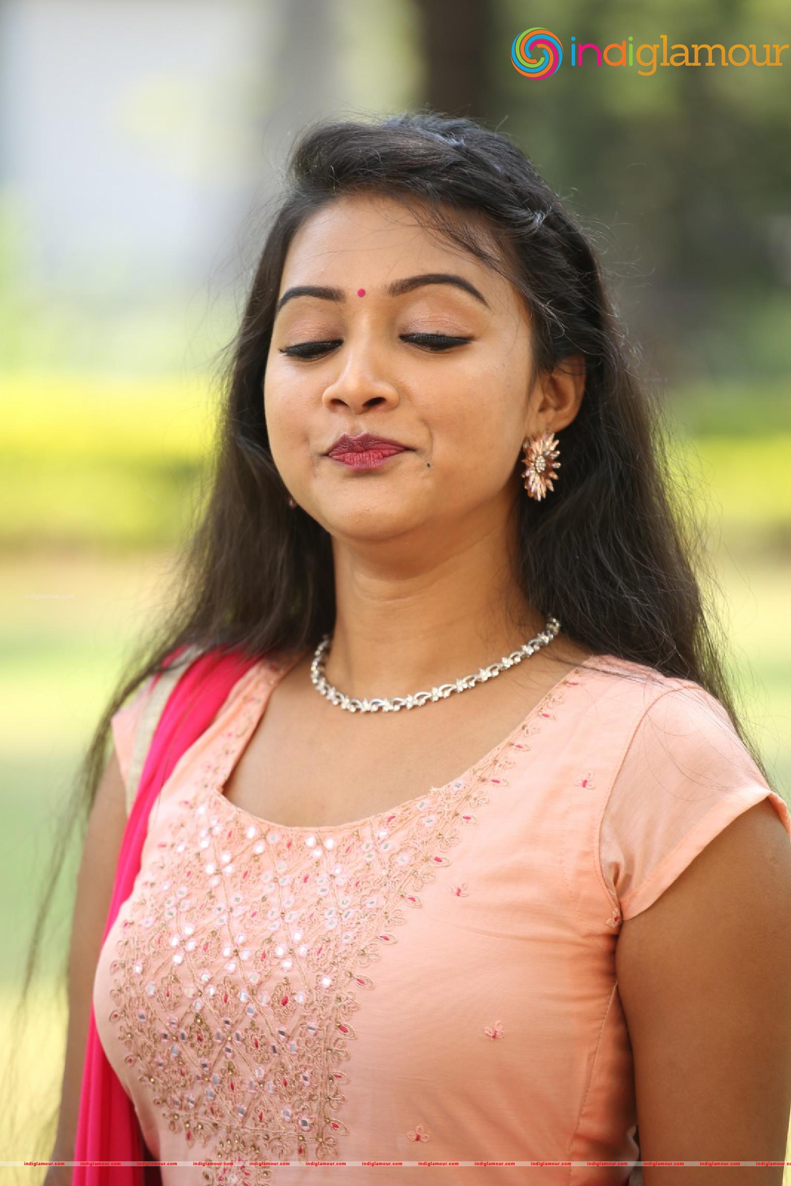 Nainisha Actress hd photo