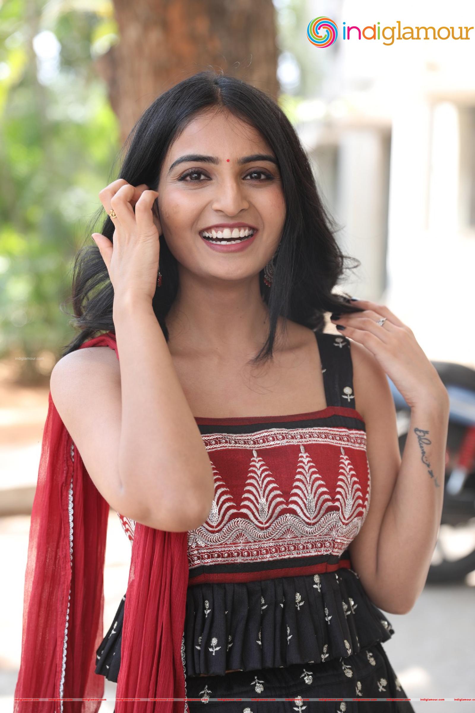 Ananya Actress hd photo