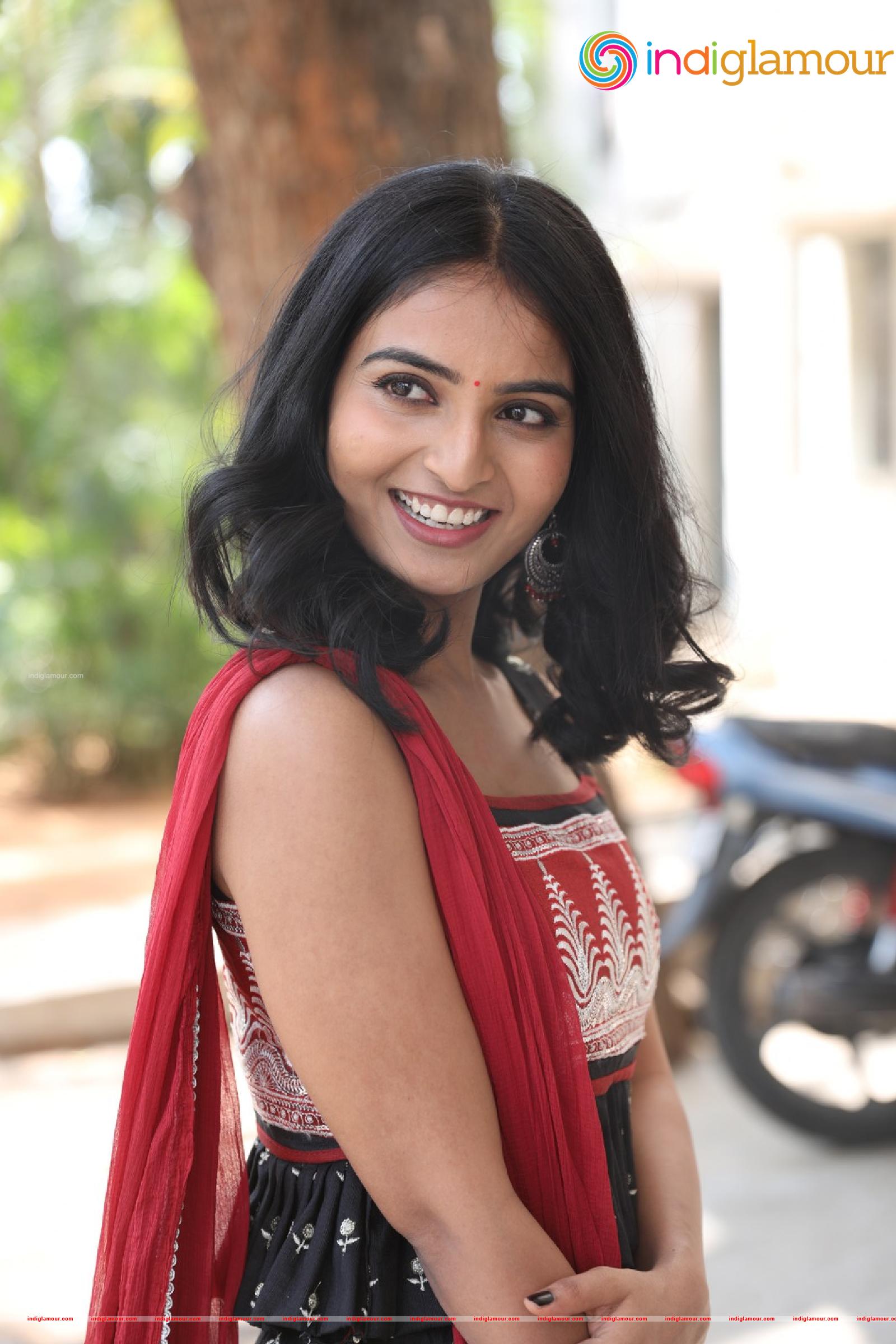 Ananya Actress hd photo