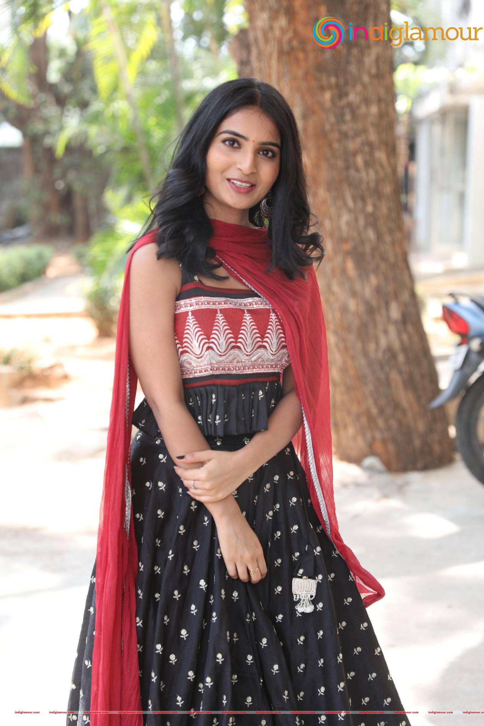 Ananya Actress hd photo