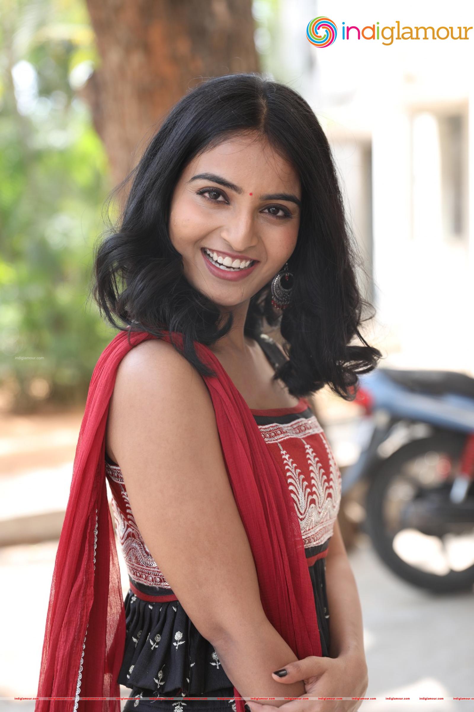 Ananya Actress hd photo