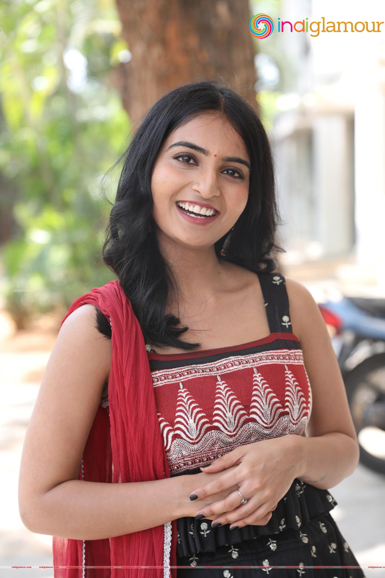 Ananya Actress hd photo