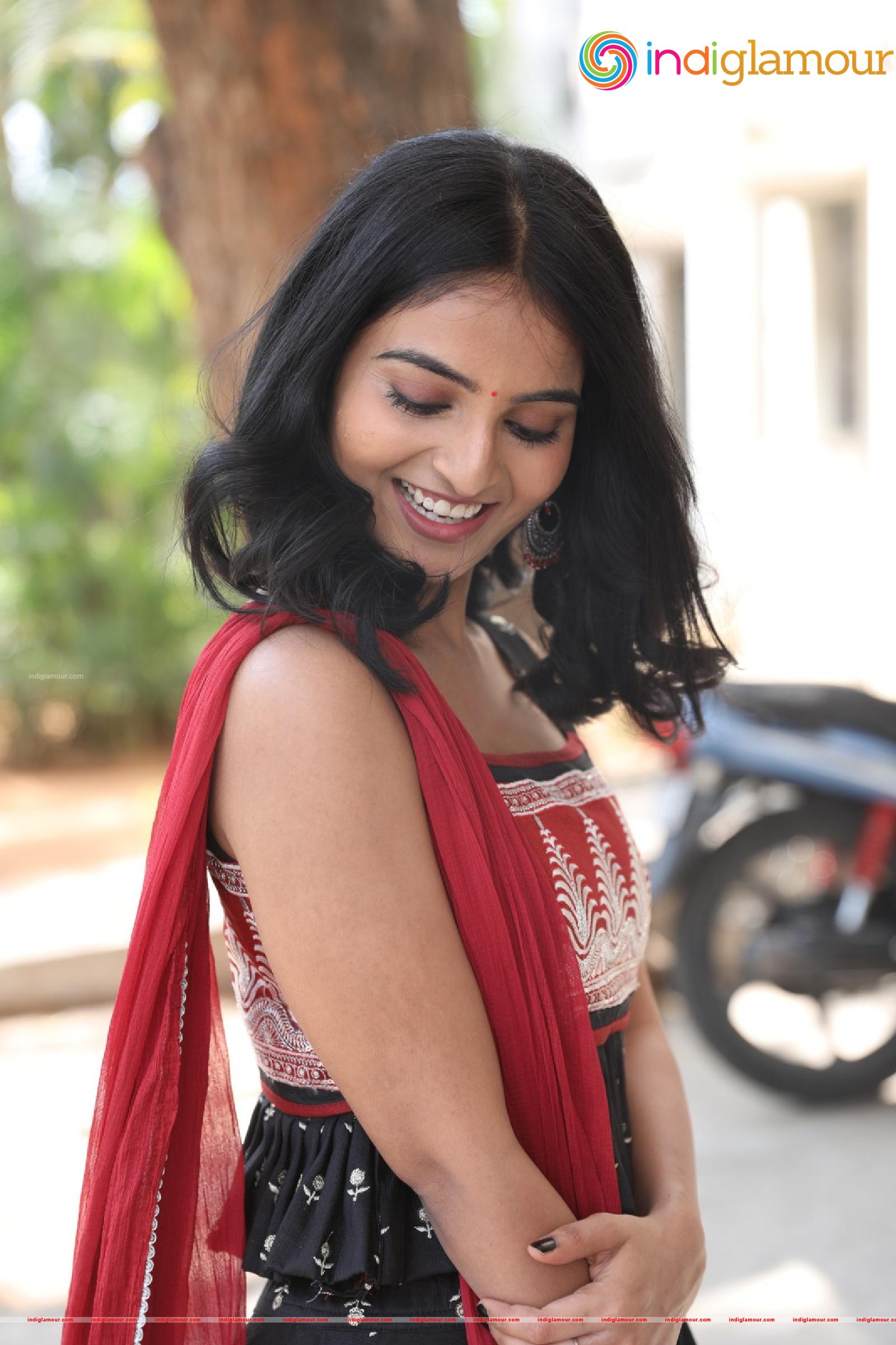 Ananya Actress hd photo
