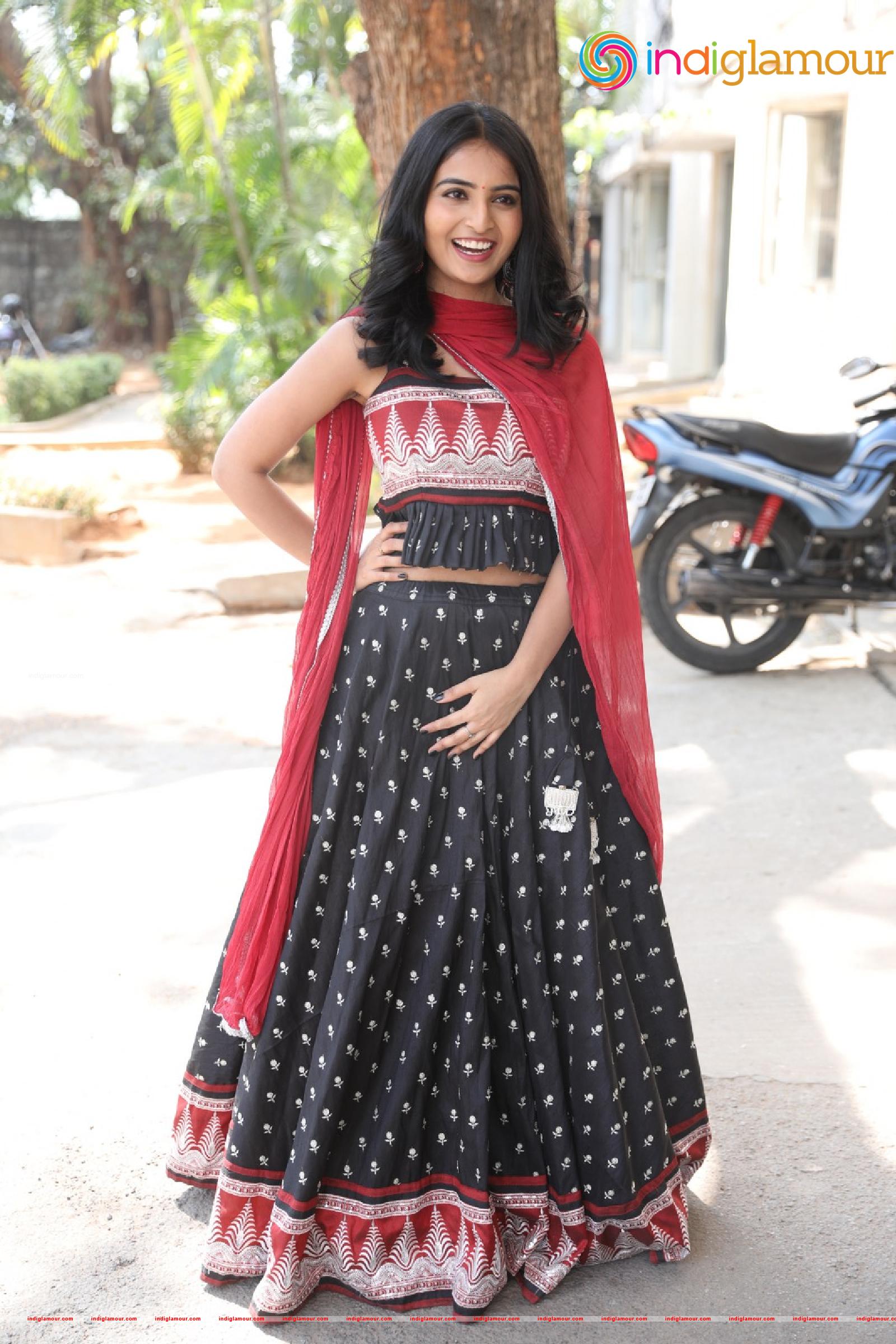 Ananya Actress hd photo
