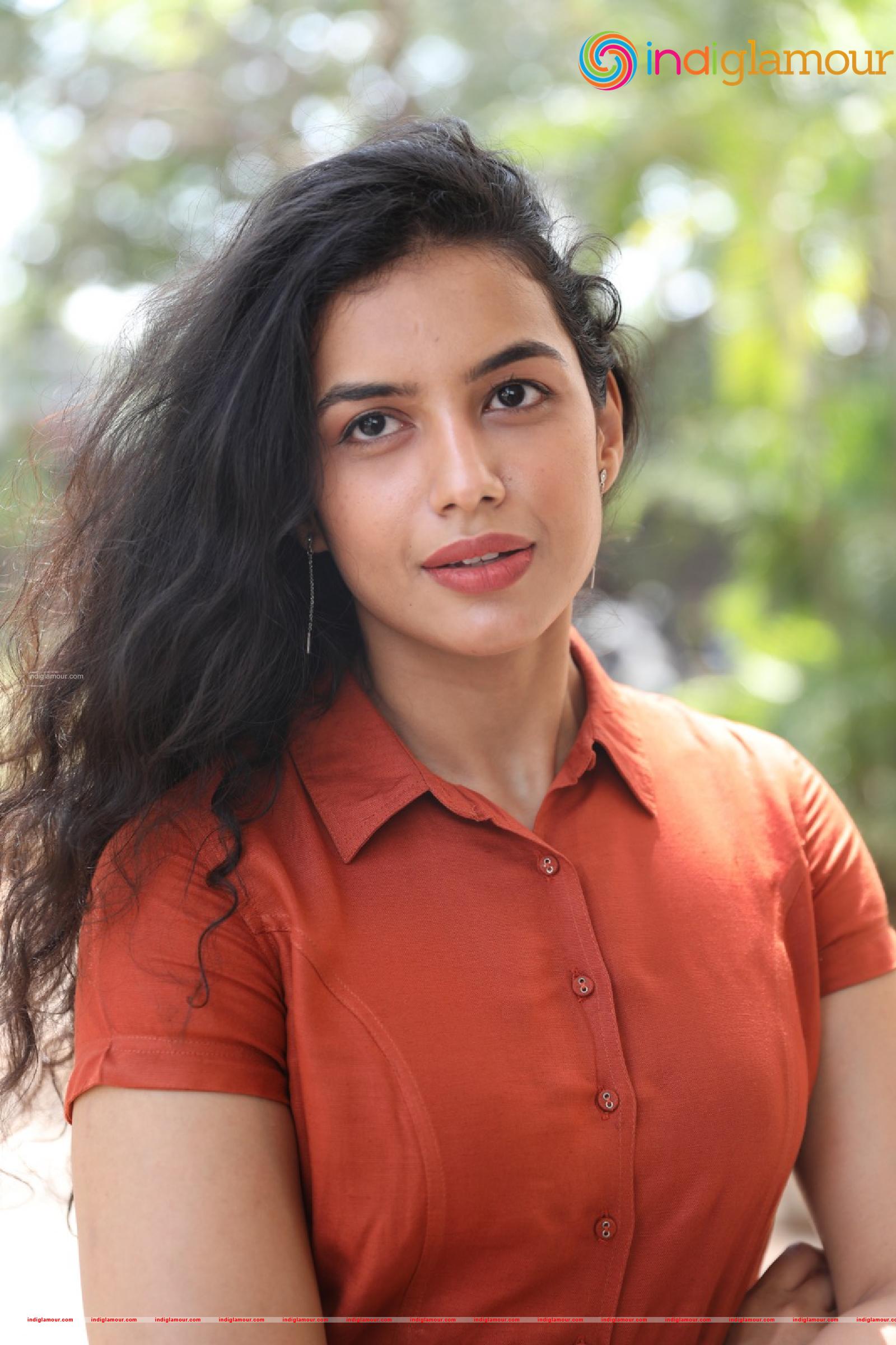 Sanchitha Poonacha Actress hd photo