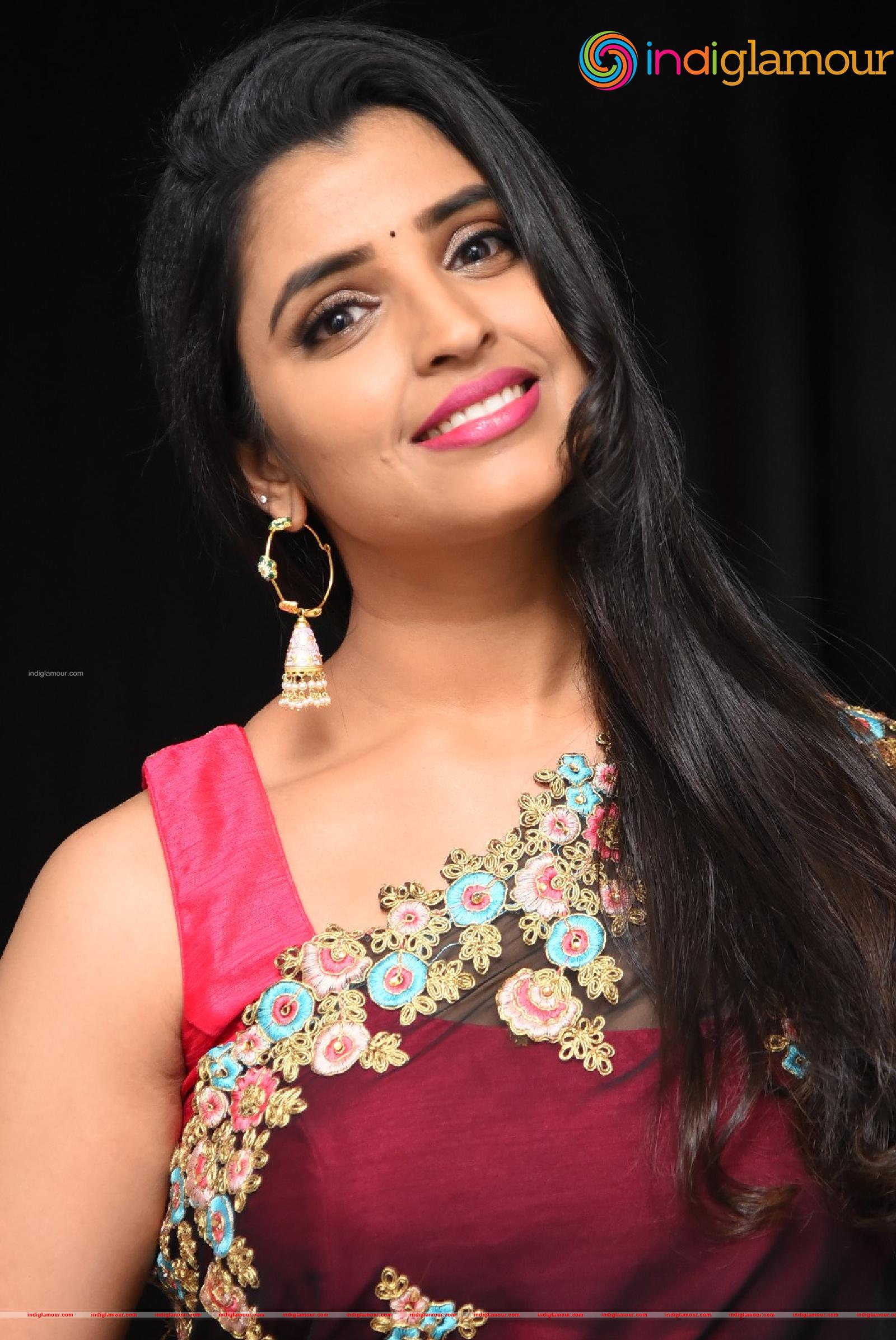 Syamala Actress hd photo