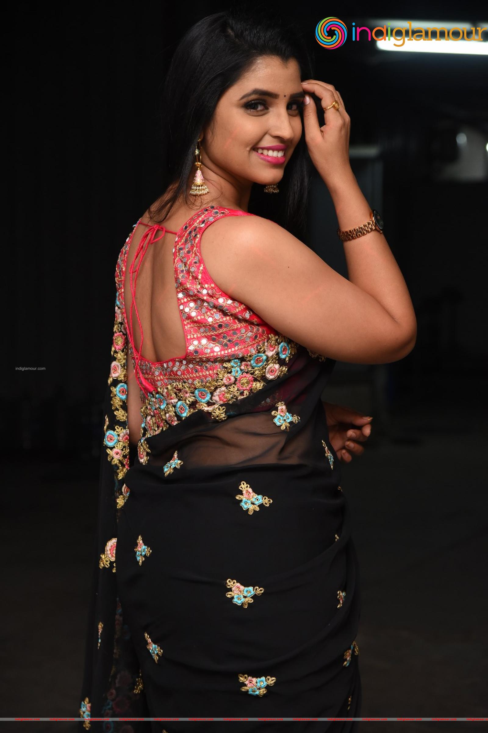 Syamala Actress hd photo
