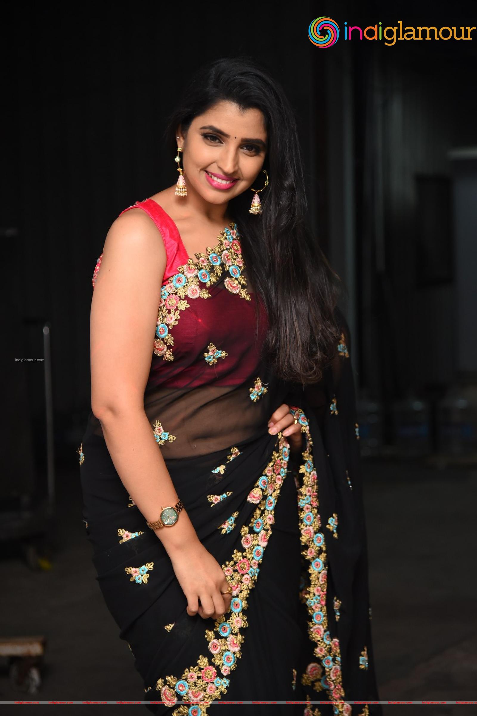Syamala Actress hd photo