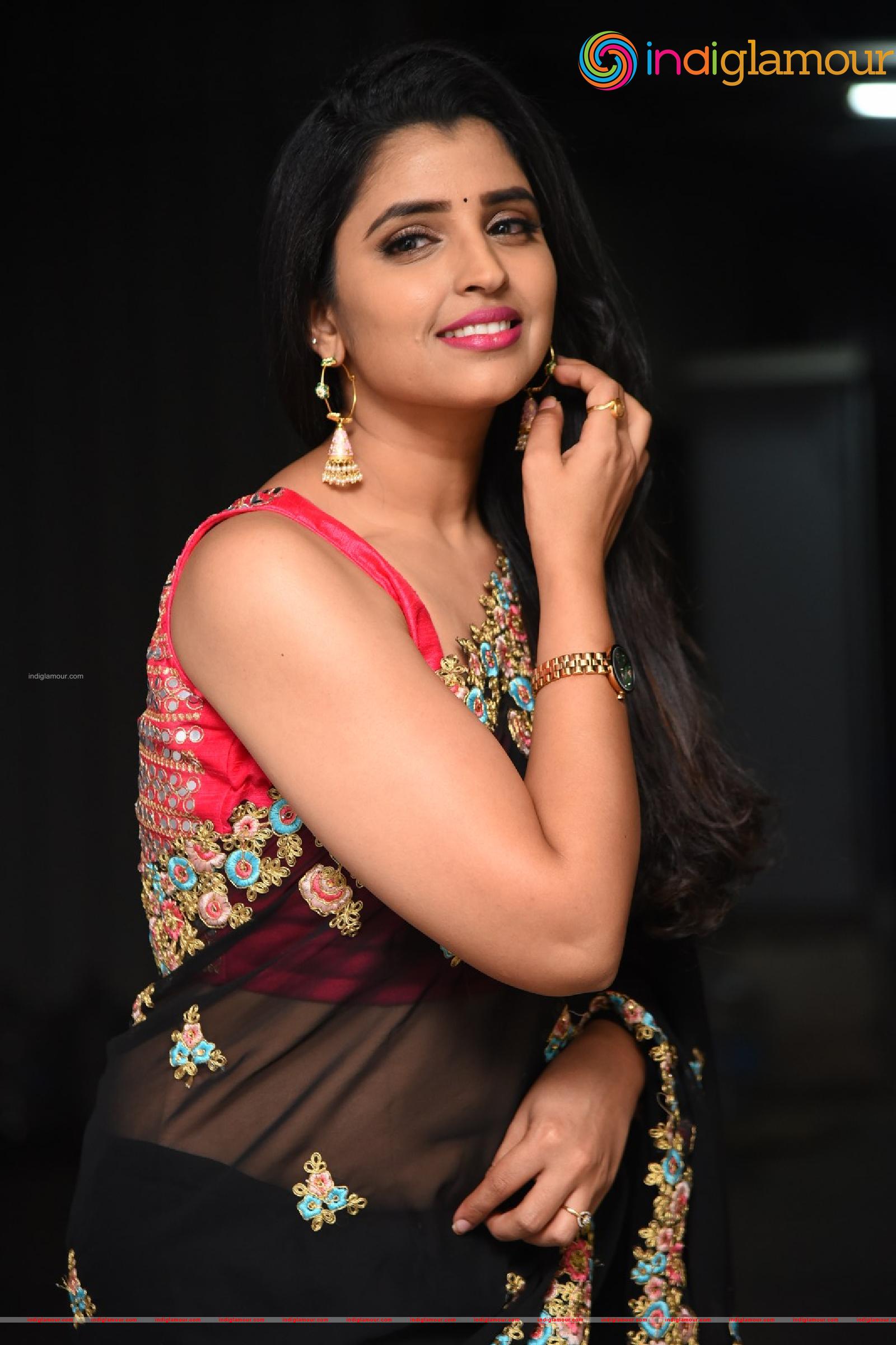 Syamala Actress hd photo