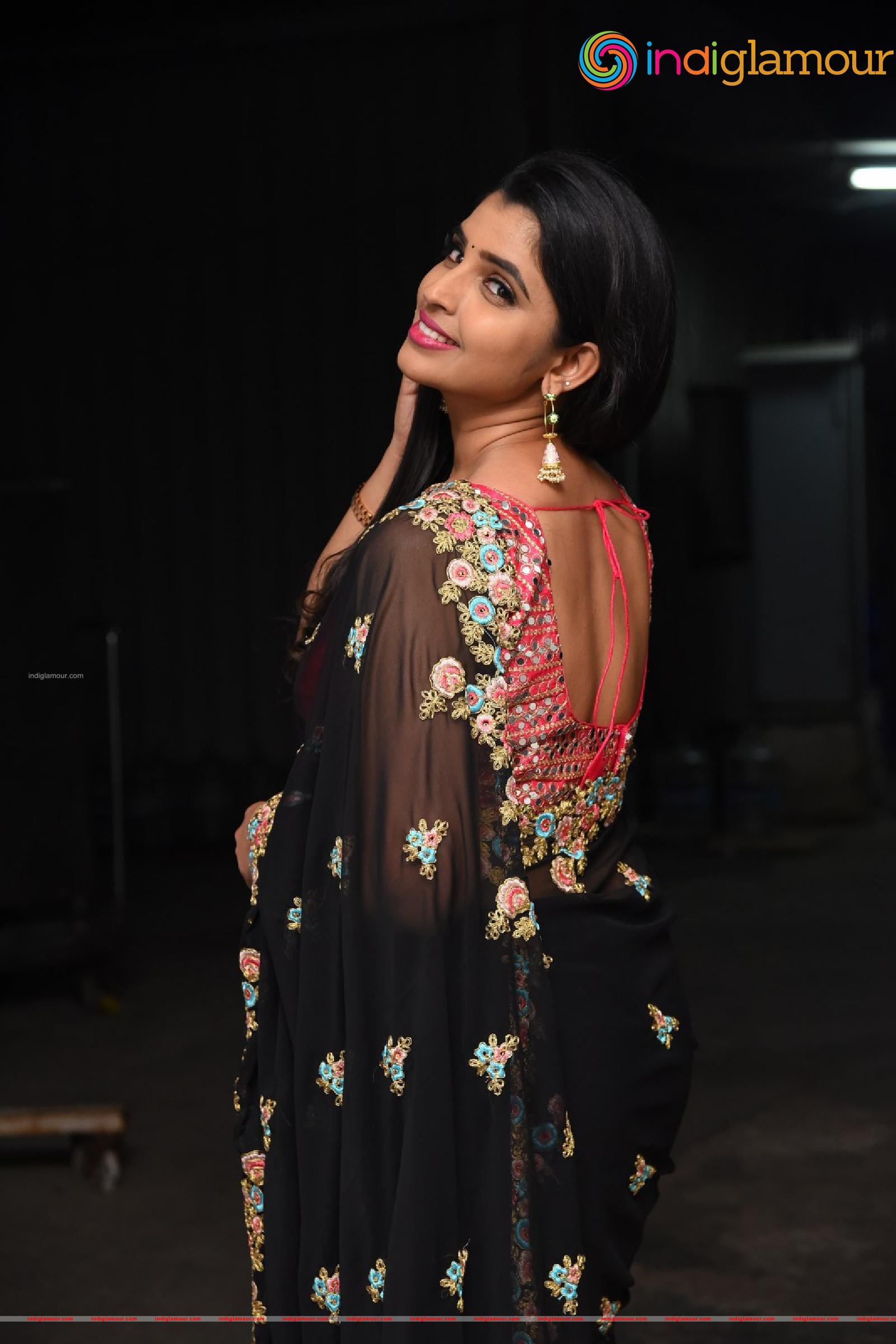 Syamala Actress hd photo