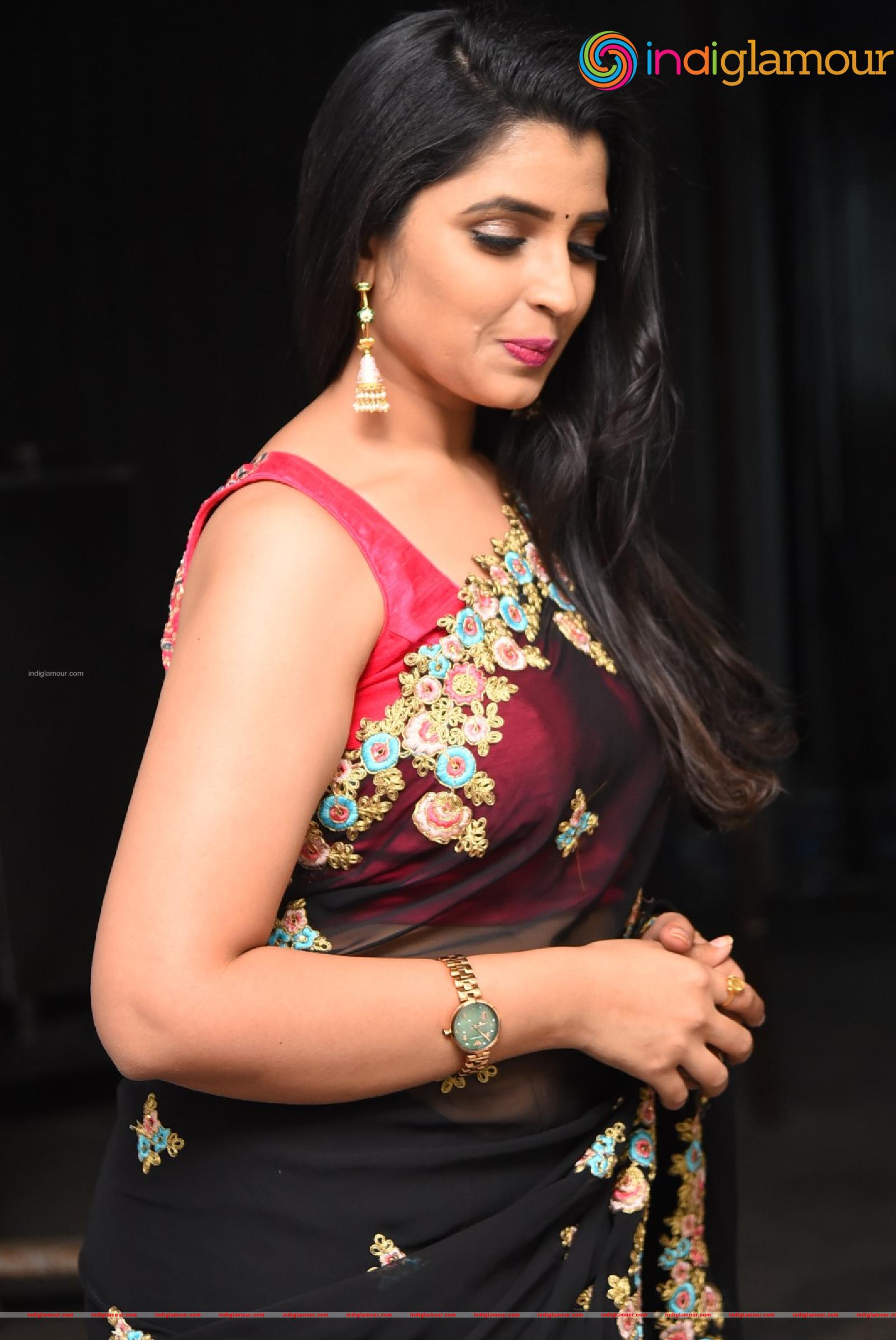 Syamala Actress hd photo
