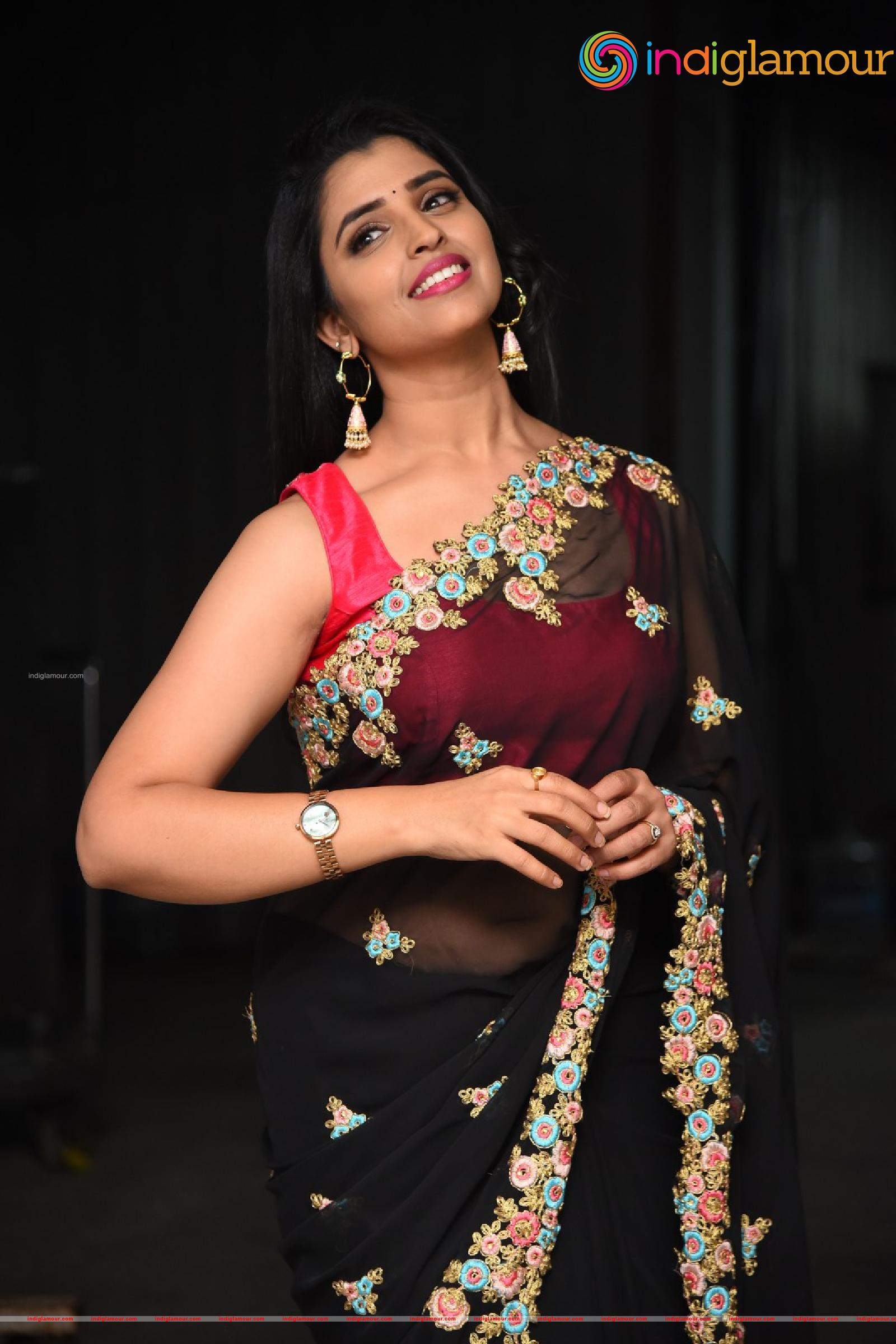 Syamala Actress hd photo