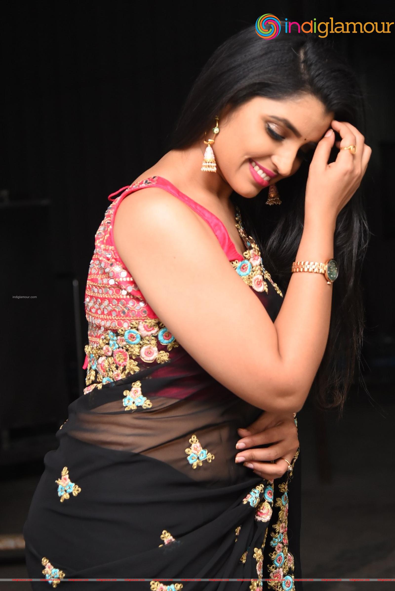 Syamala Actress hd photo