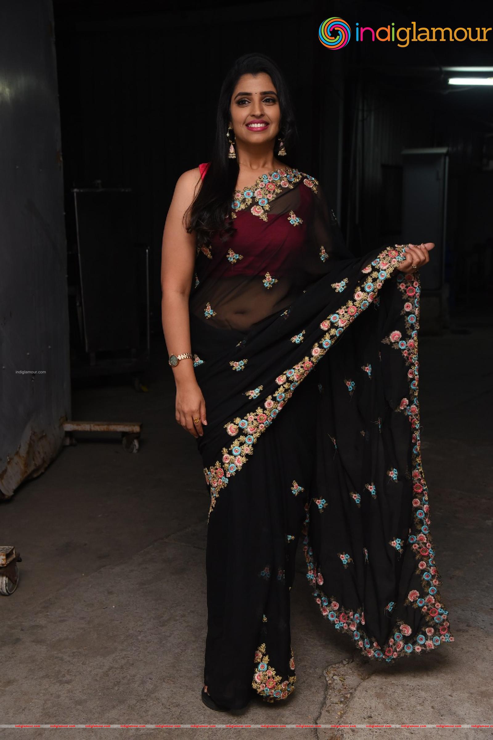 Syamala Actress hd photo
