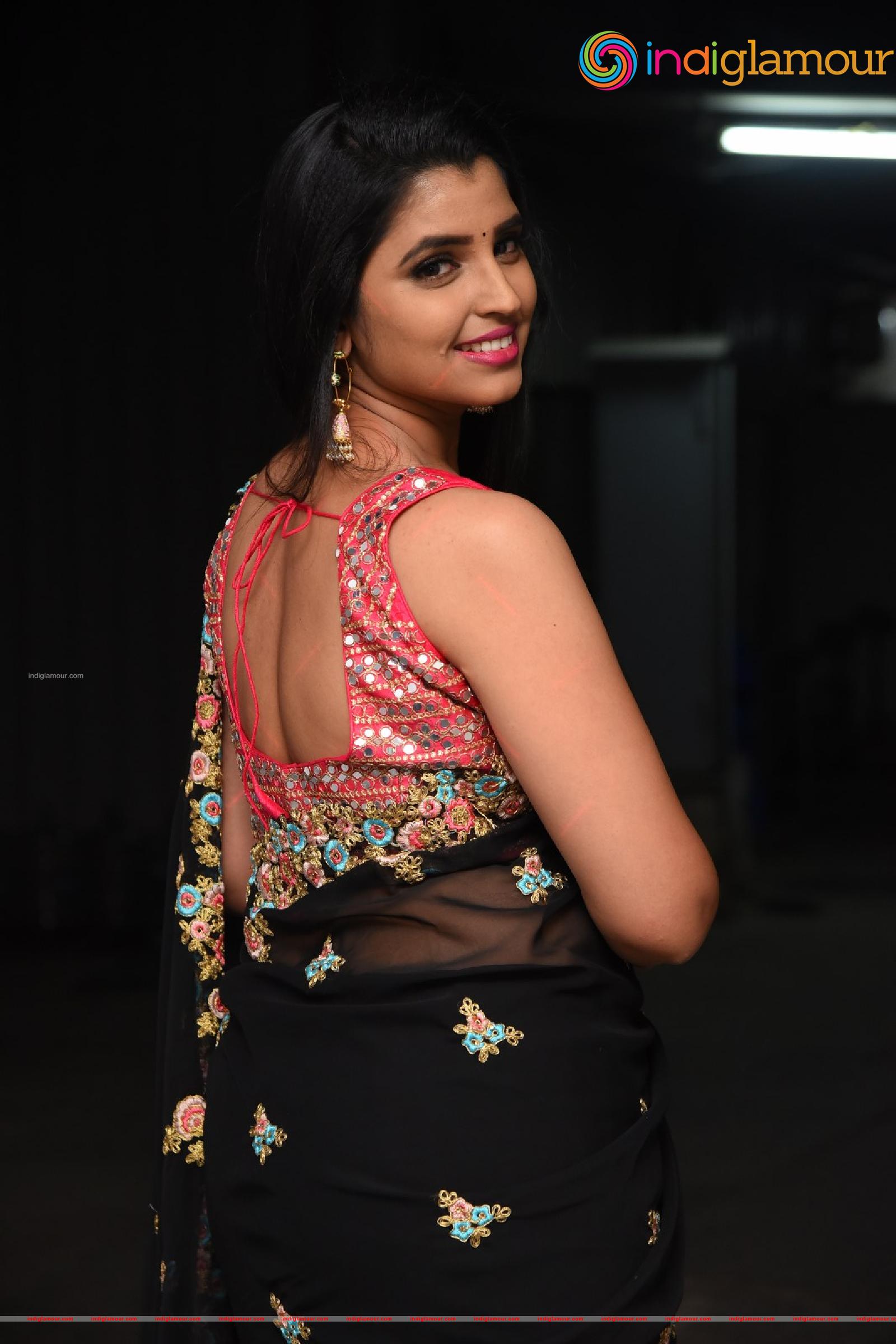 Syamala Actress hd photo