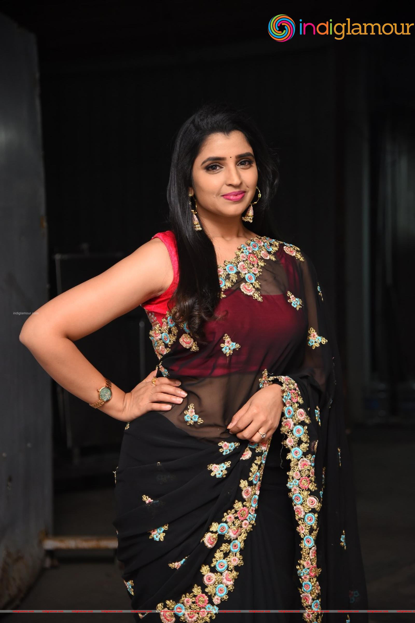 Syamala Actress hd photo