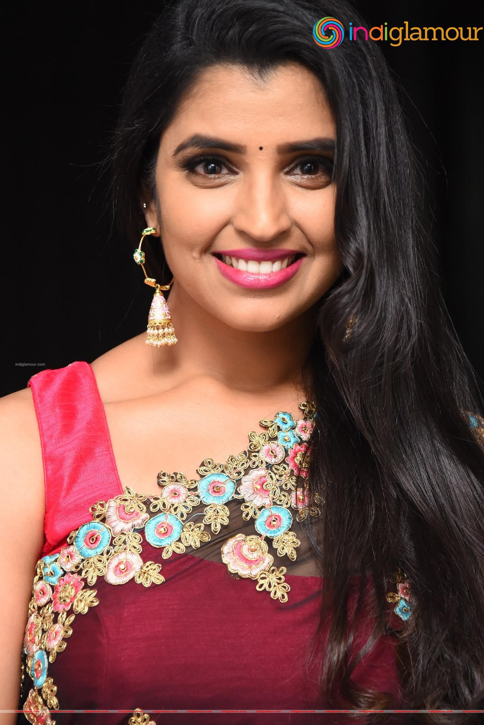 Syamala Actress hd photo