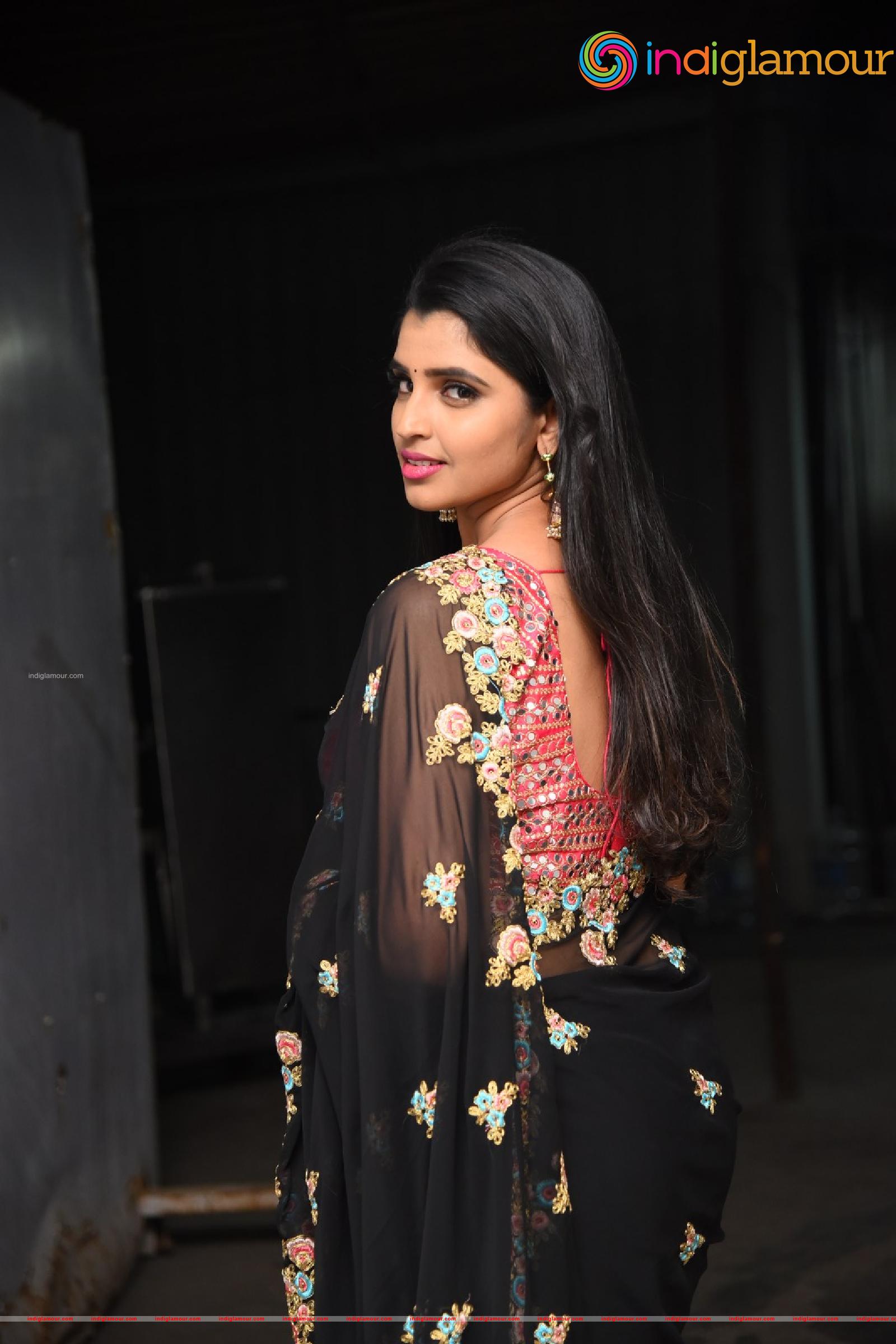 Syamala Actress hd photo
