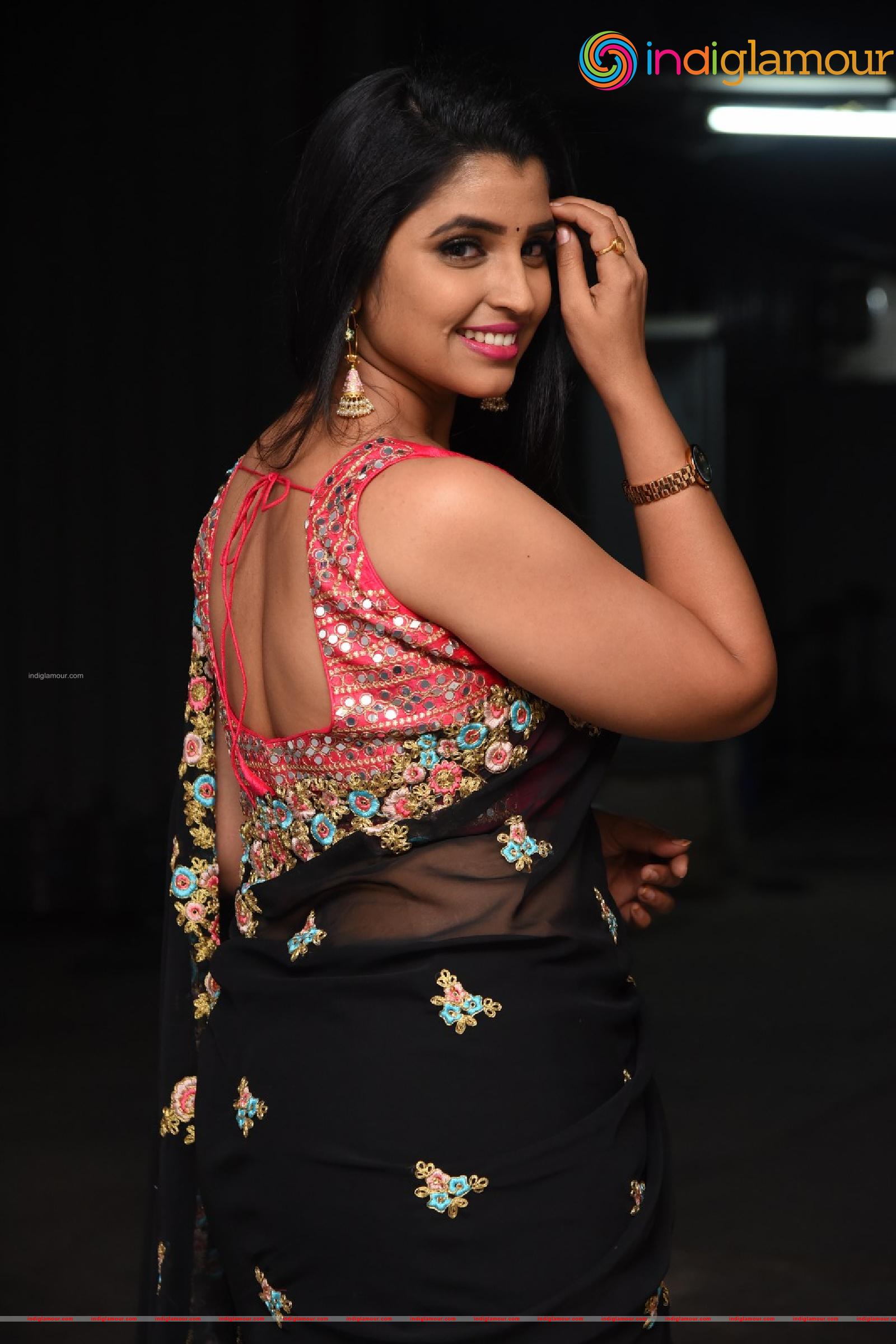 Syamala Actress hd photo