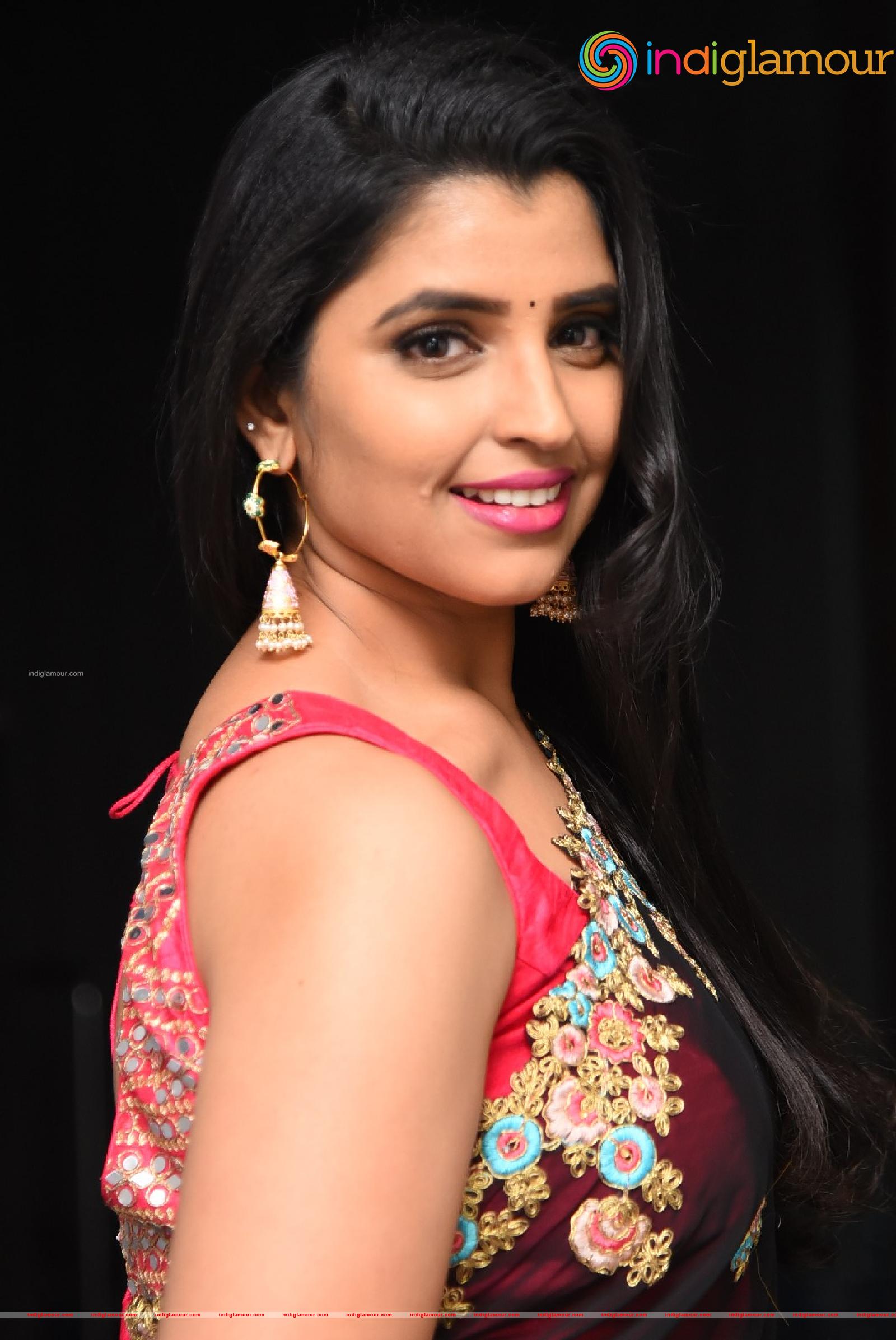 Syamala Actress hd photo