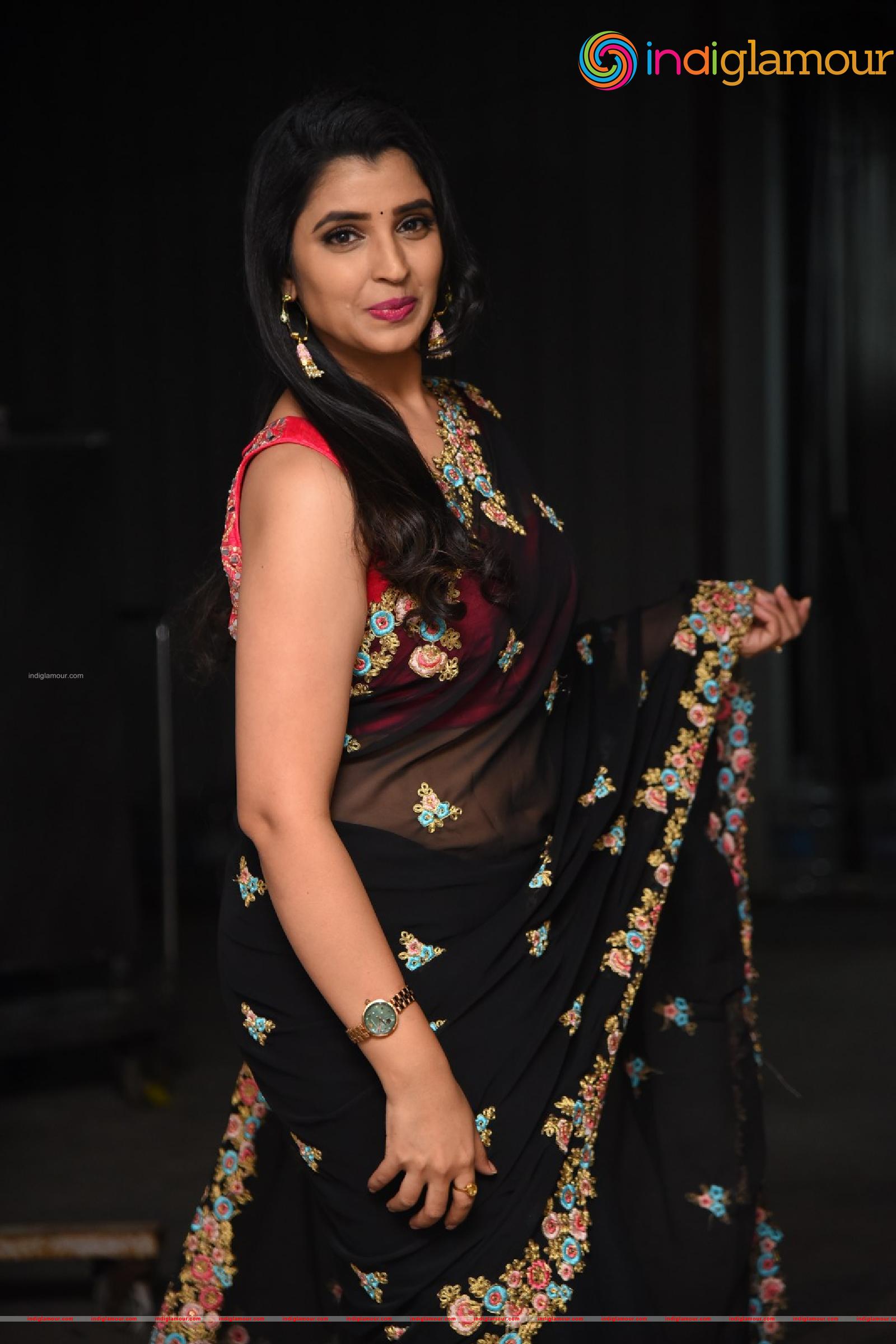 Syamala Actress hd photo