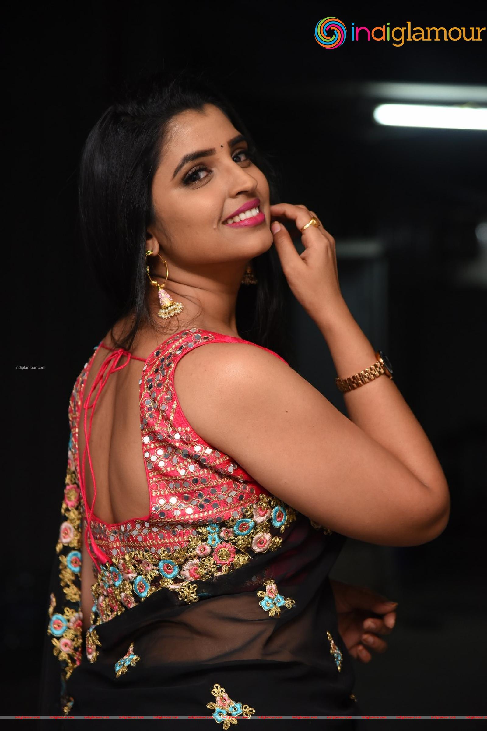 Syamala Actress hd photo