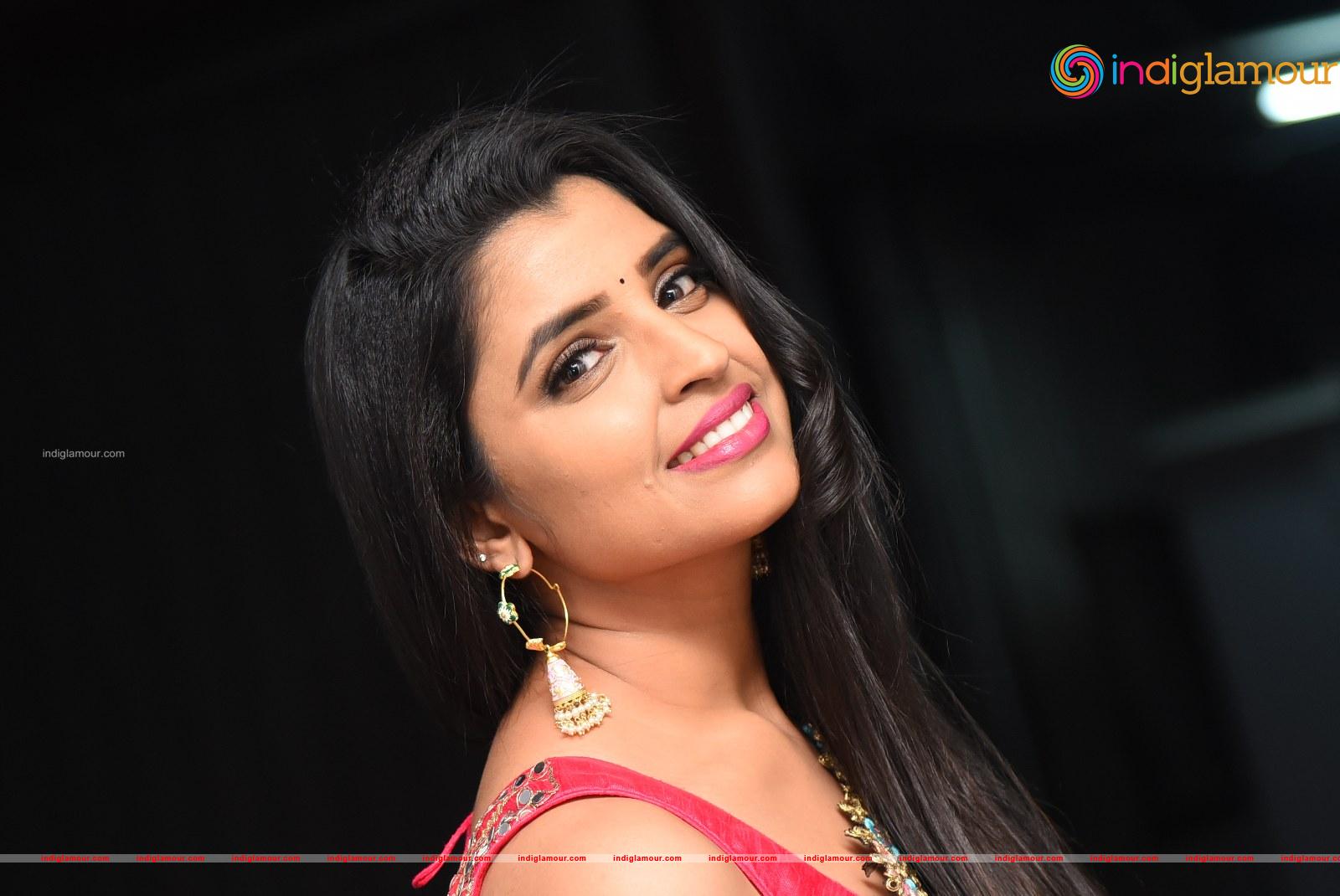 Syamala Actress hd photo