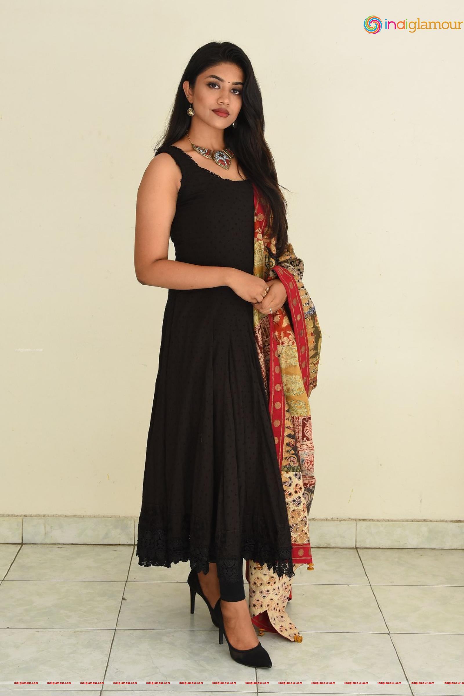 Malavika Satheesan Actress hd photo