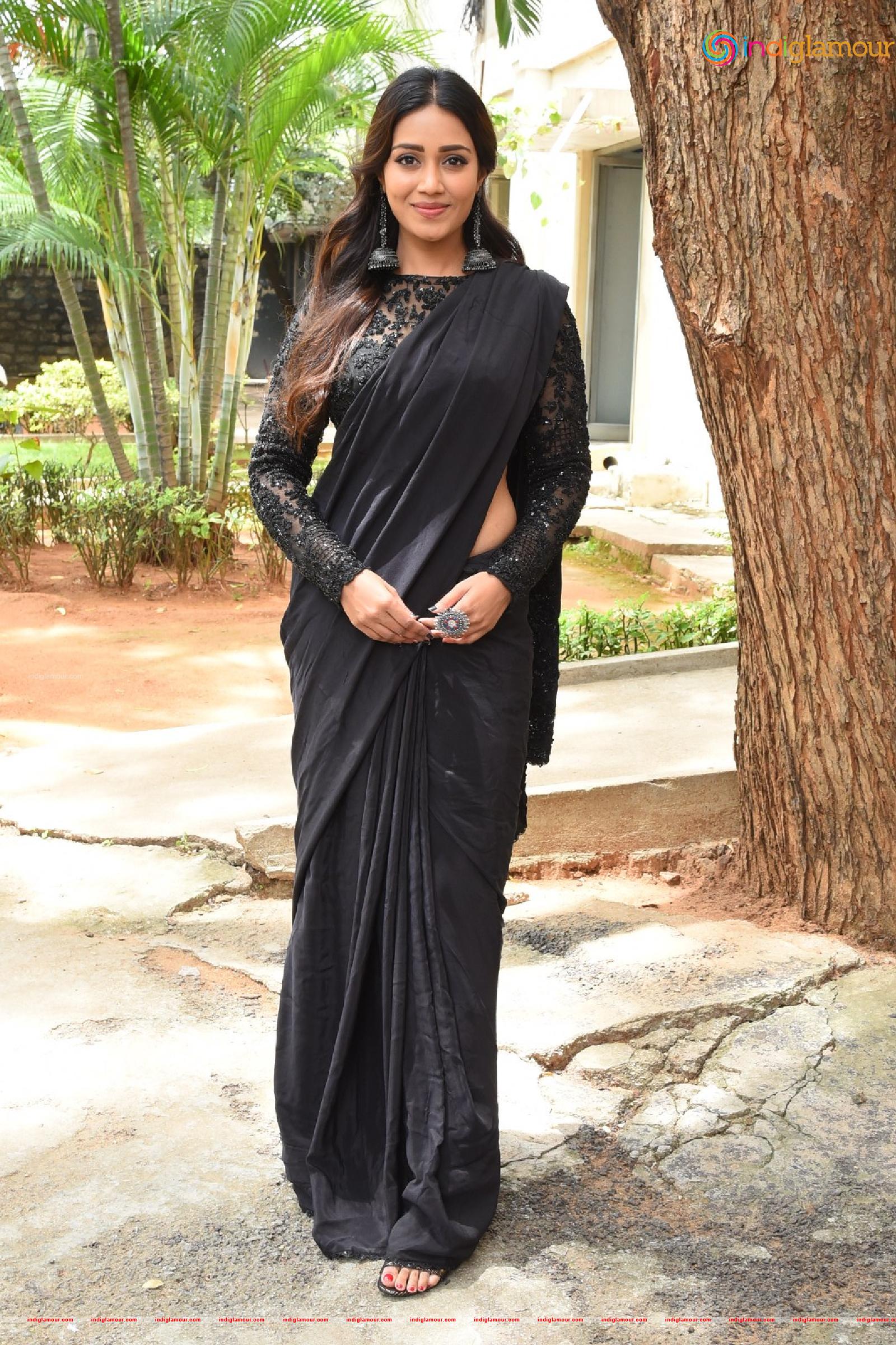 Nivetha Pethuraj Actress hd photo