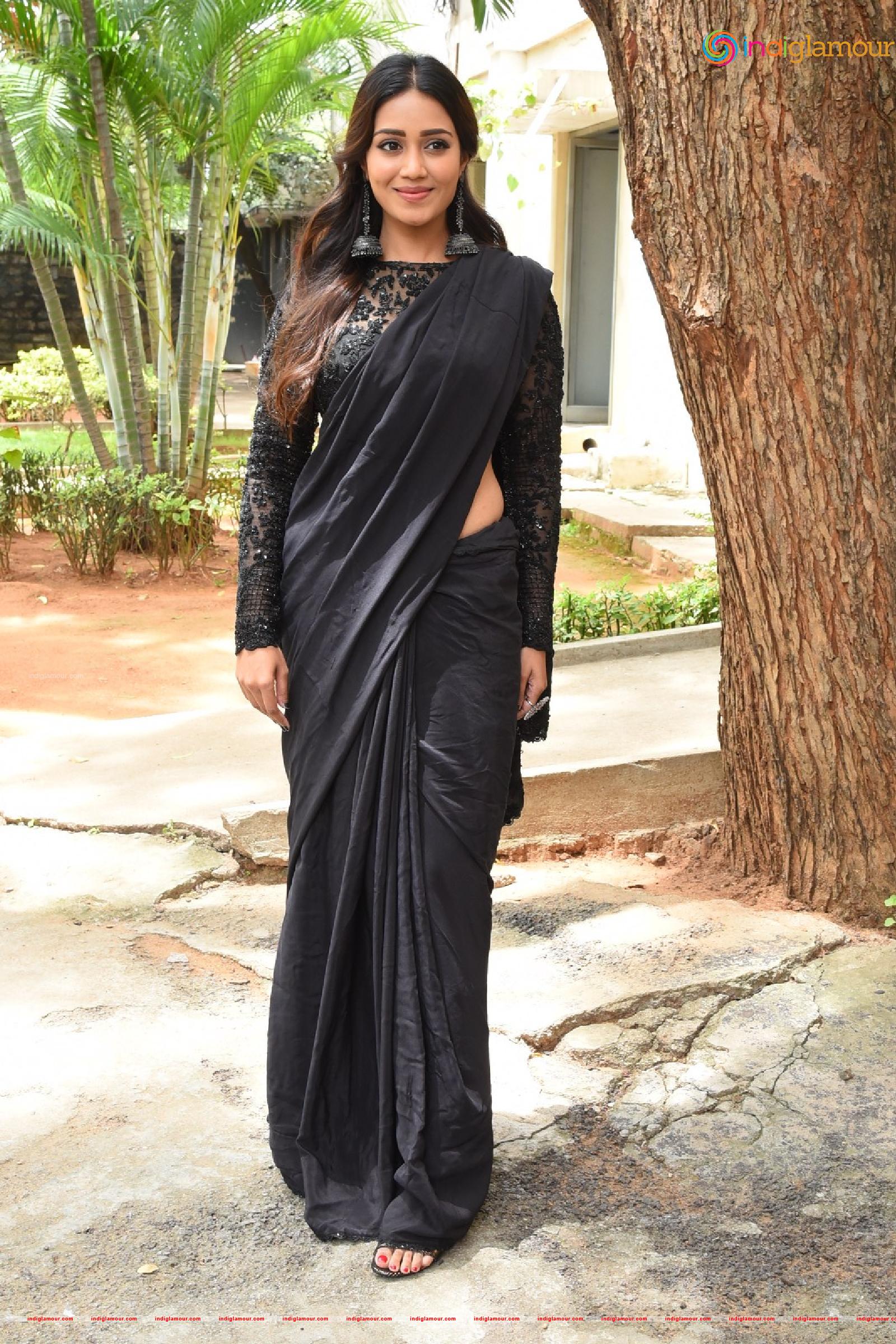 Nivetha Pethuraj Actress hd photo