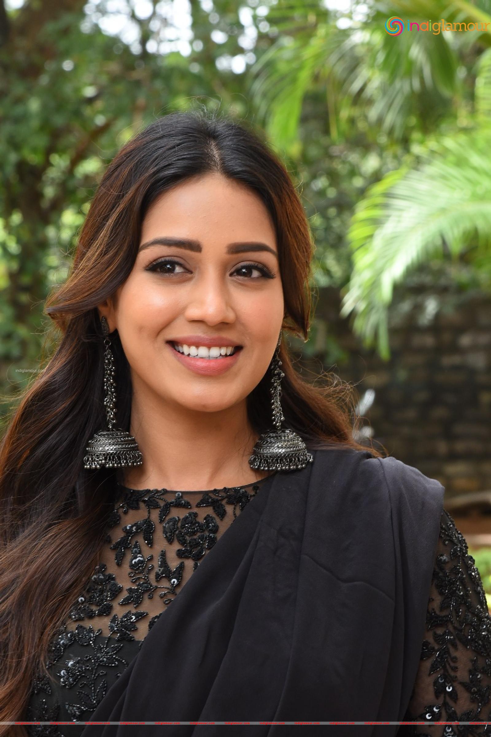 Nivetha Pethuraj Actress hd photo