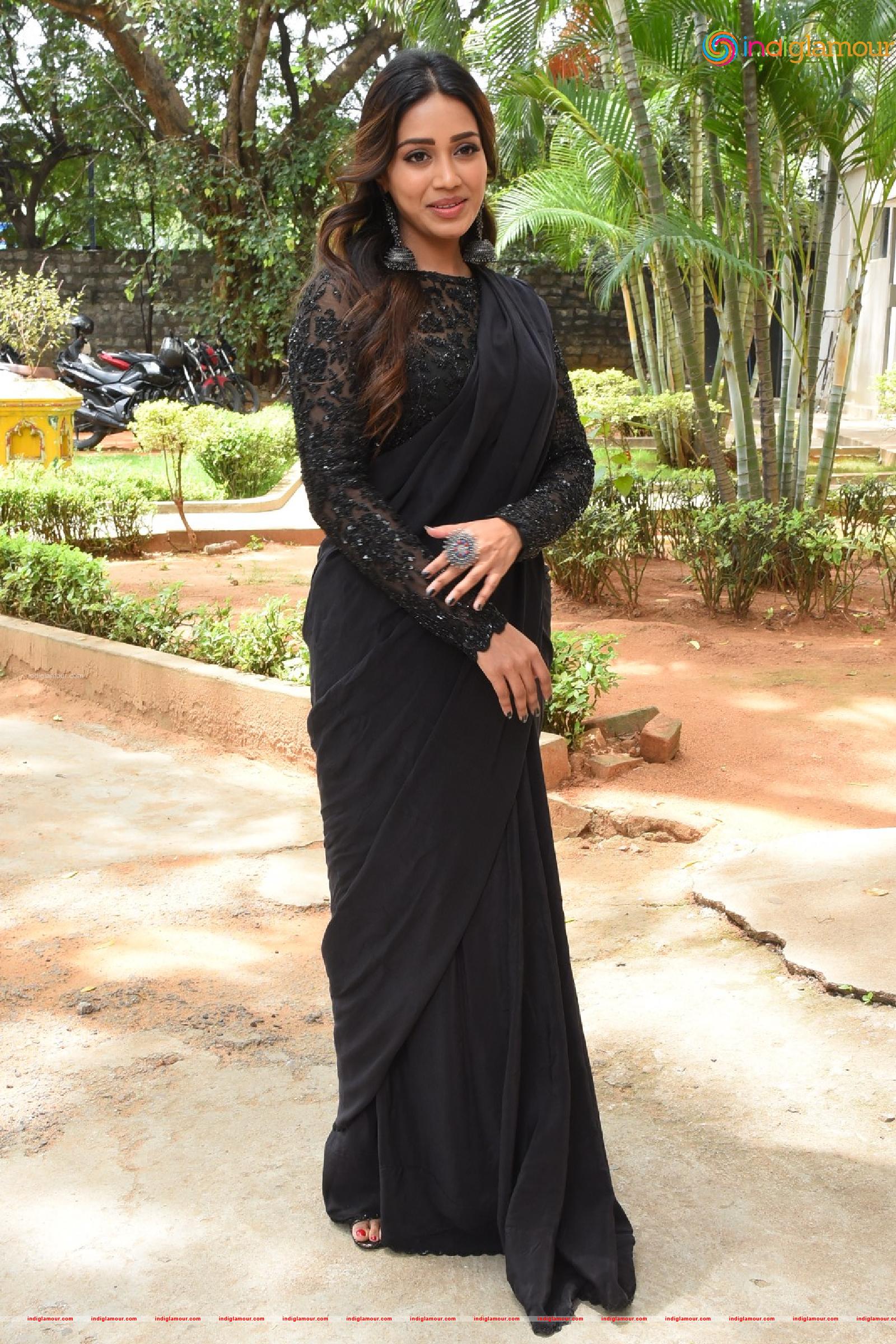 Nivetha Pethuraj Actress hd photo