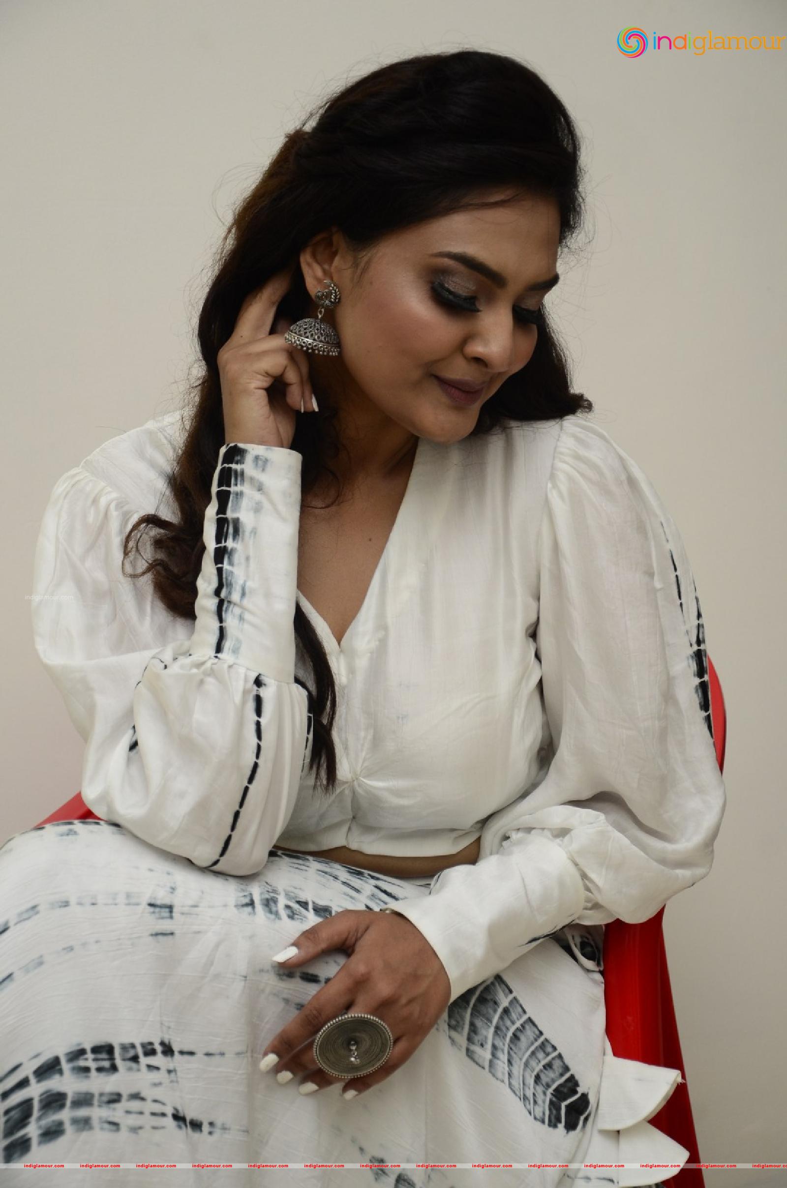 Neha Deshpande Actress hd photo