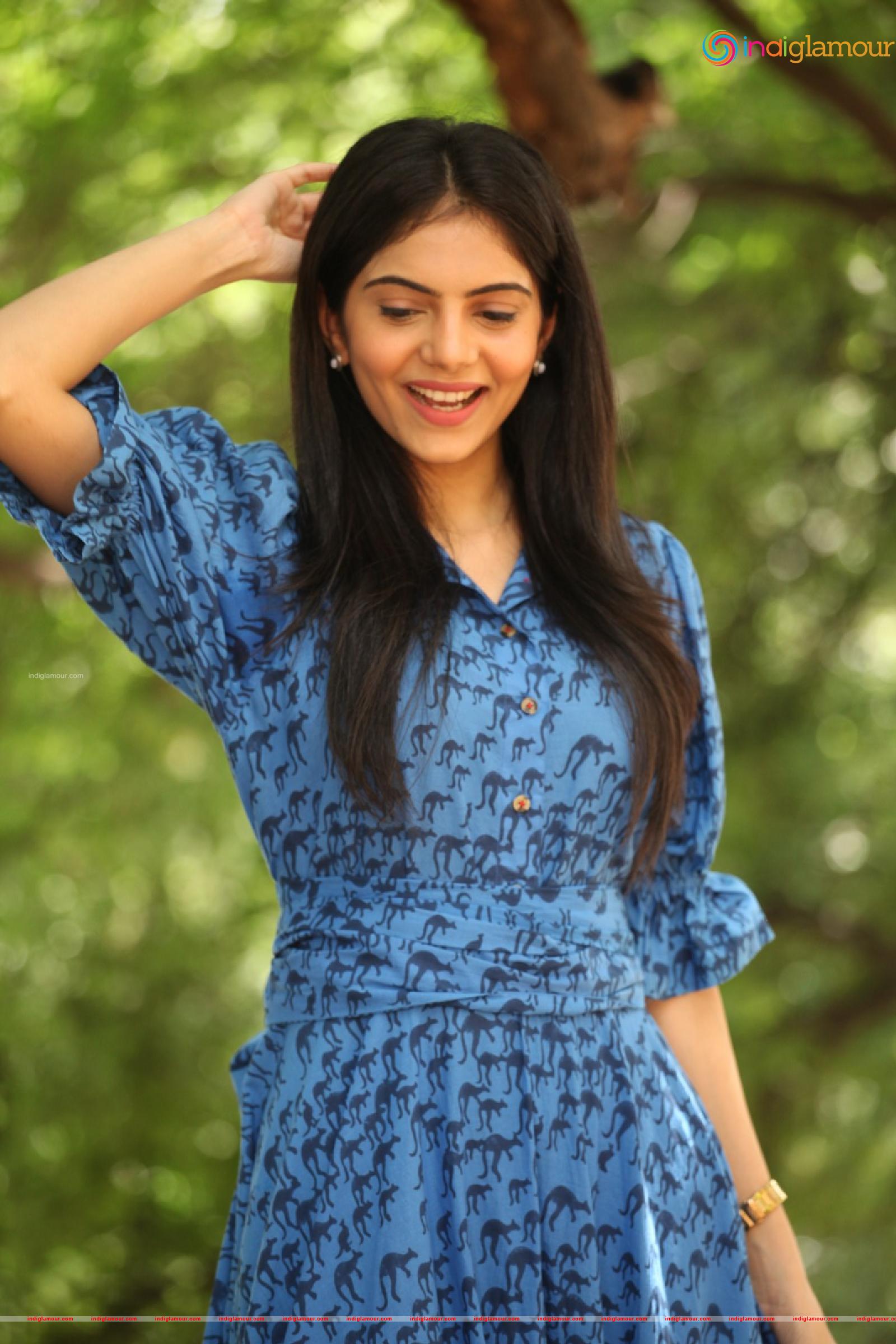 Misha Narang Actress hd photo