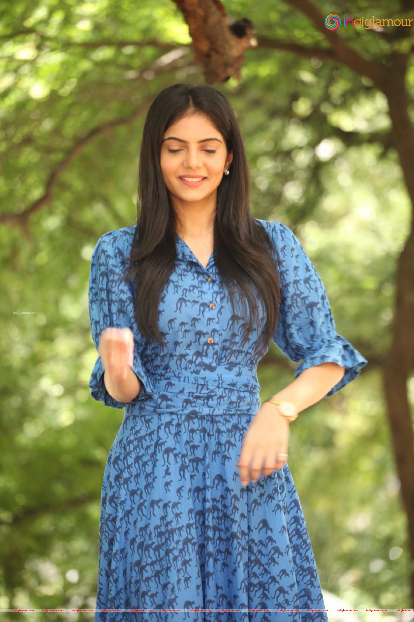 Misha Narang Actress hd photo