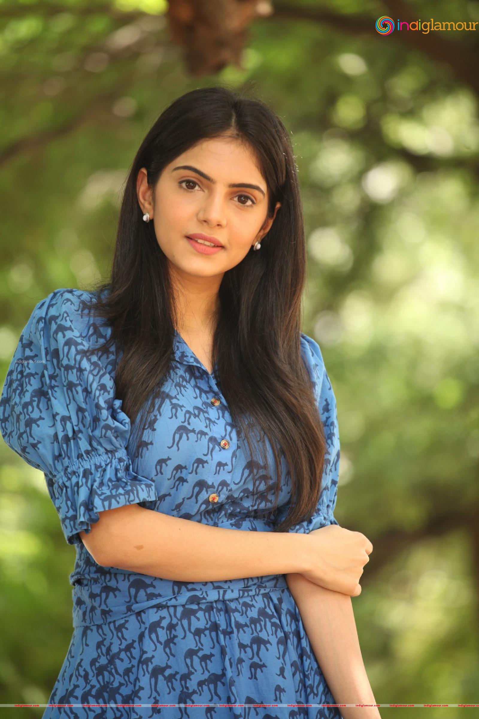 Misha Narang Actress hd photo