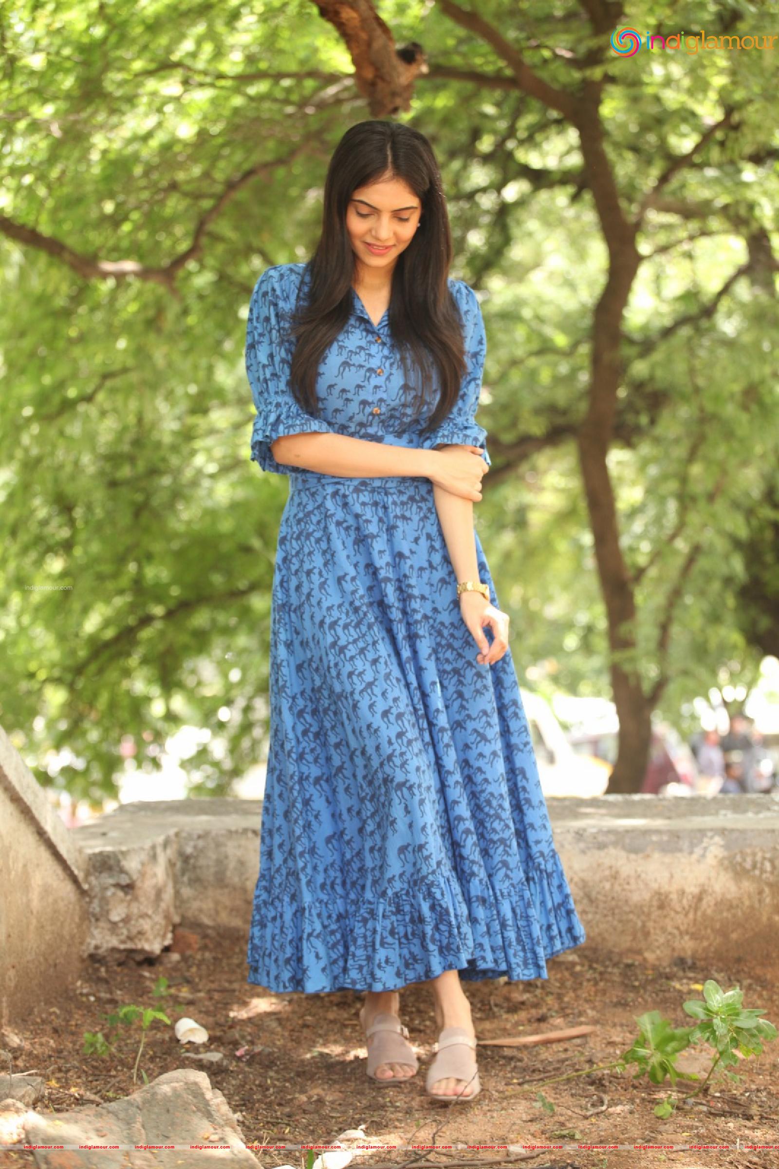 Misha Narang Actress hd photo