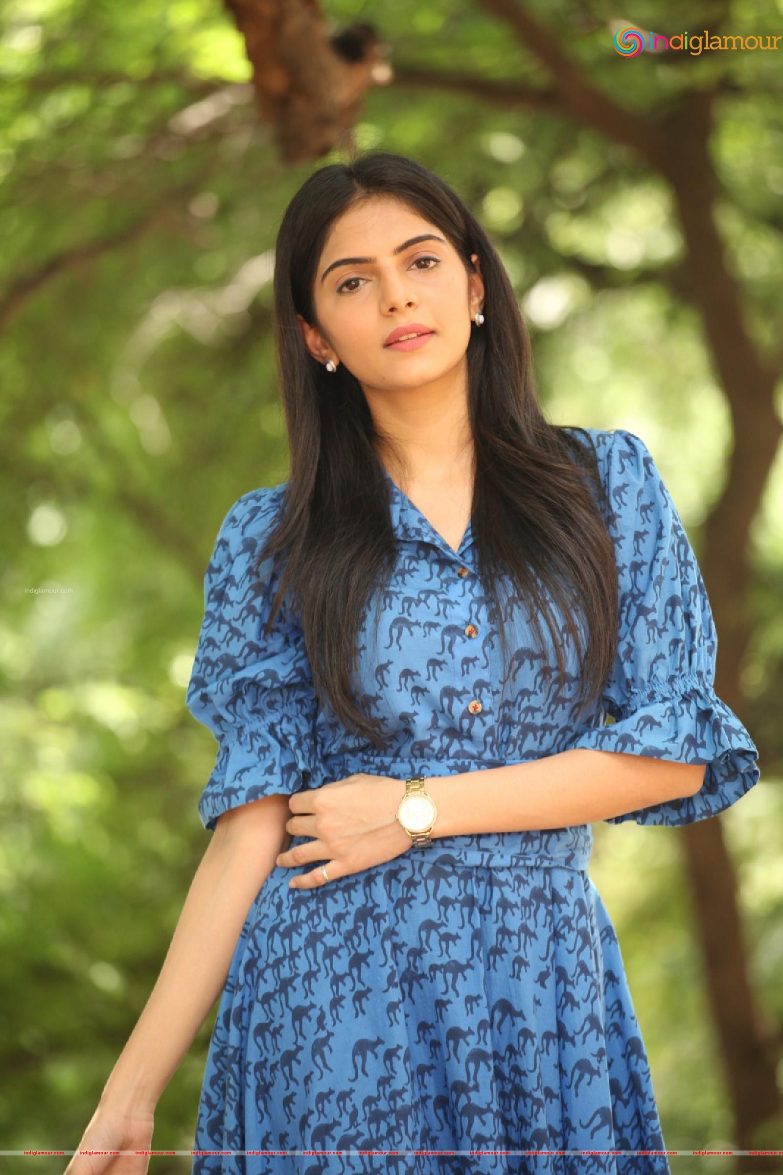 Misha Narang Actress hd photo