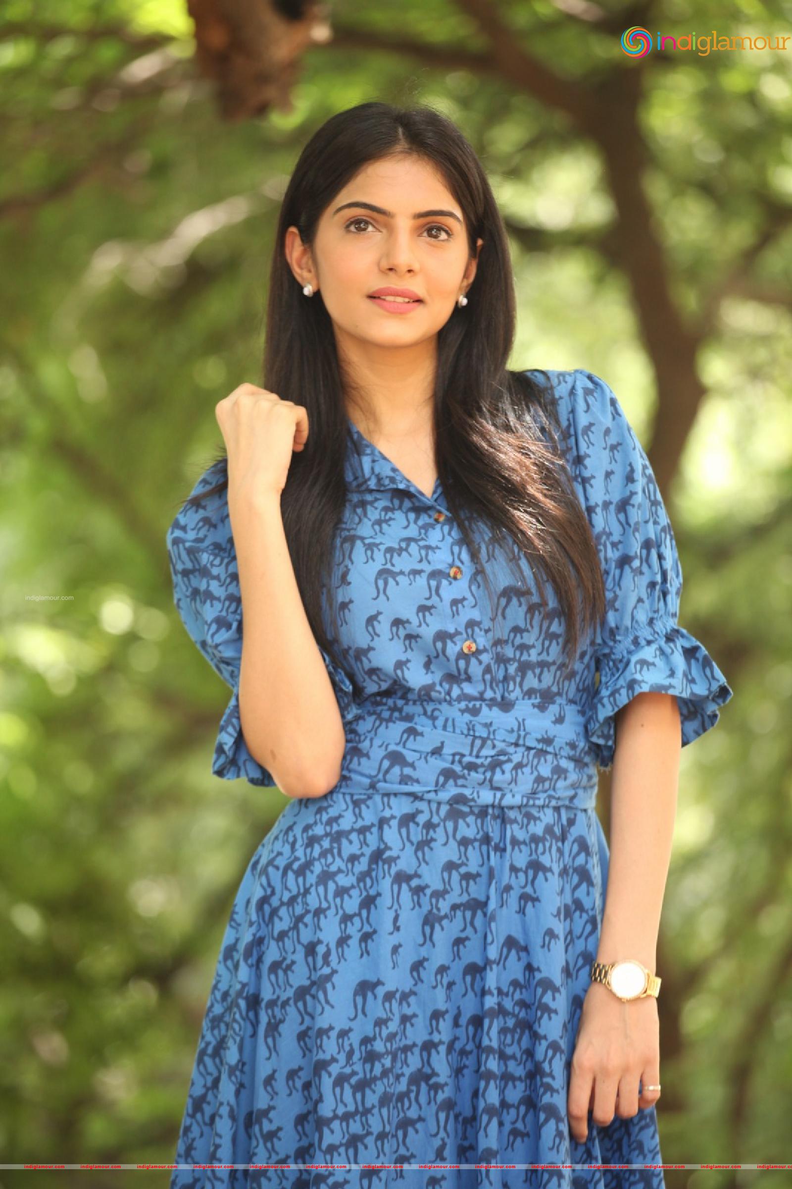 Misha Narang Actress hd photo